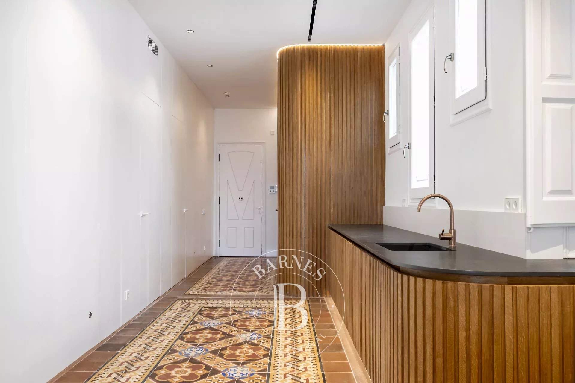 Barcelona  - Penthouse 3 Bedrooms - picture 16
