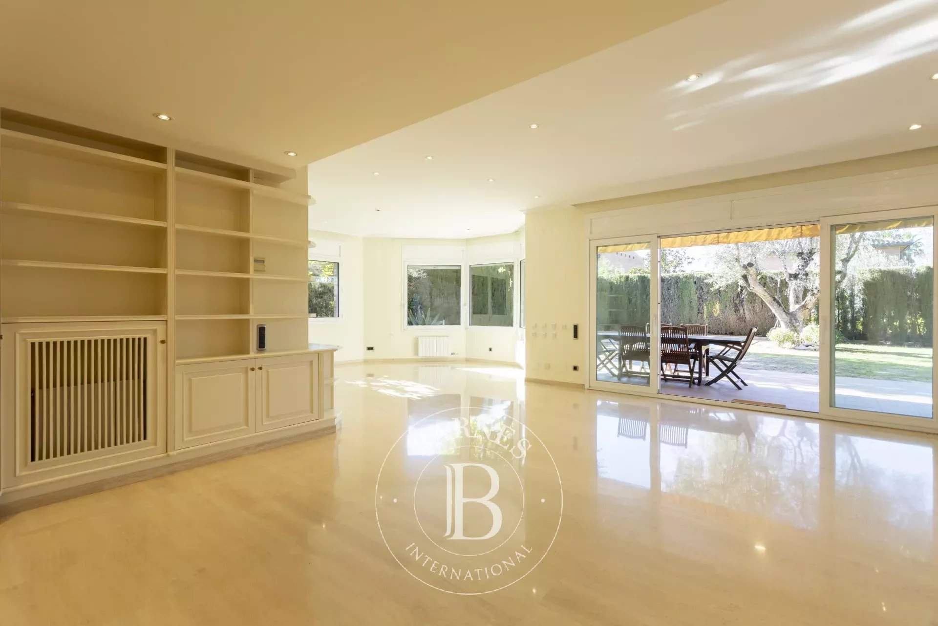 Sant Cugat del Vallés  - Chalet 6 Bedrooms - picture 3