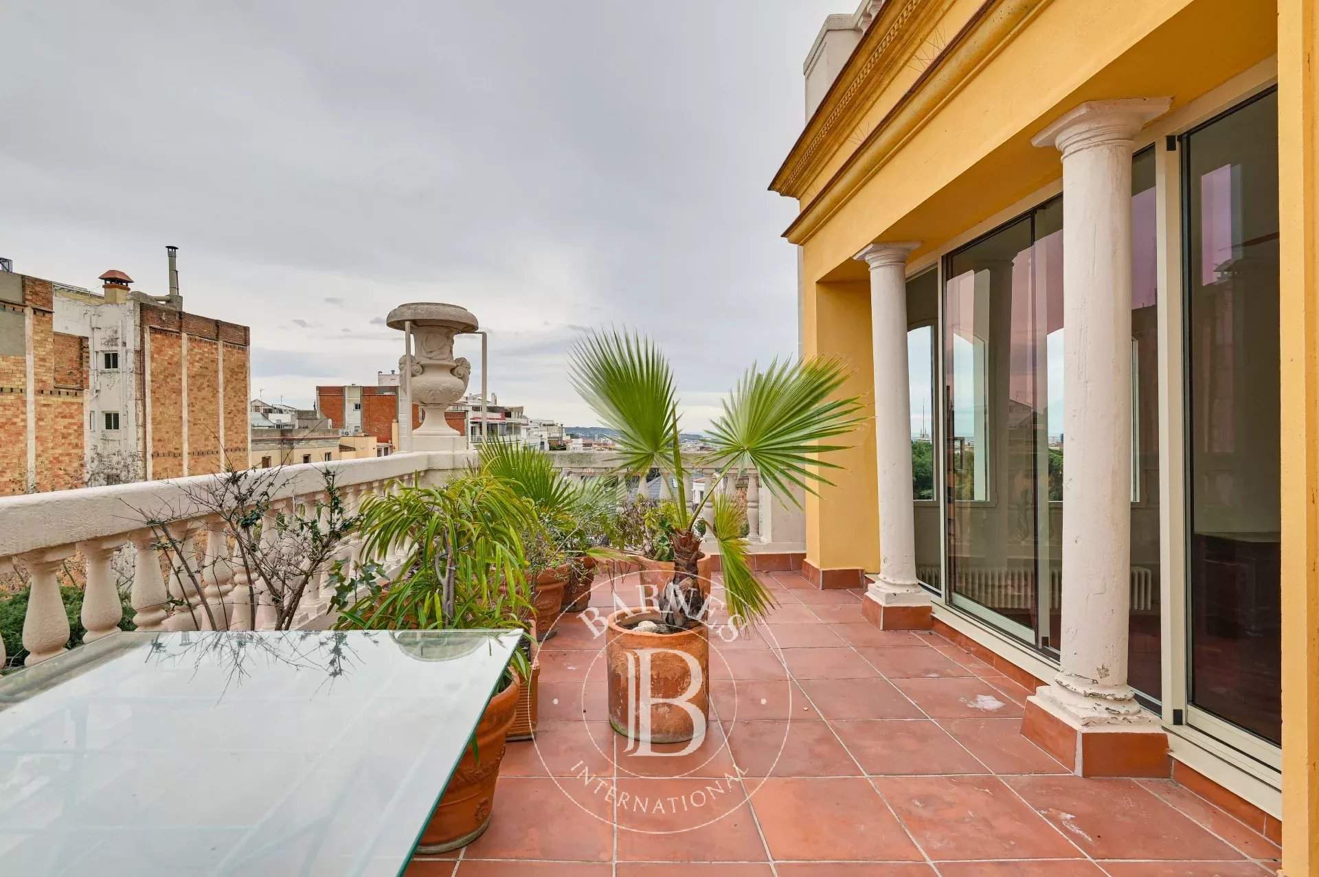 Barcelona  - Appartement  - picture 2