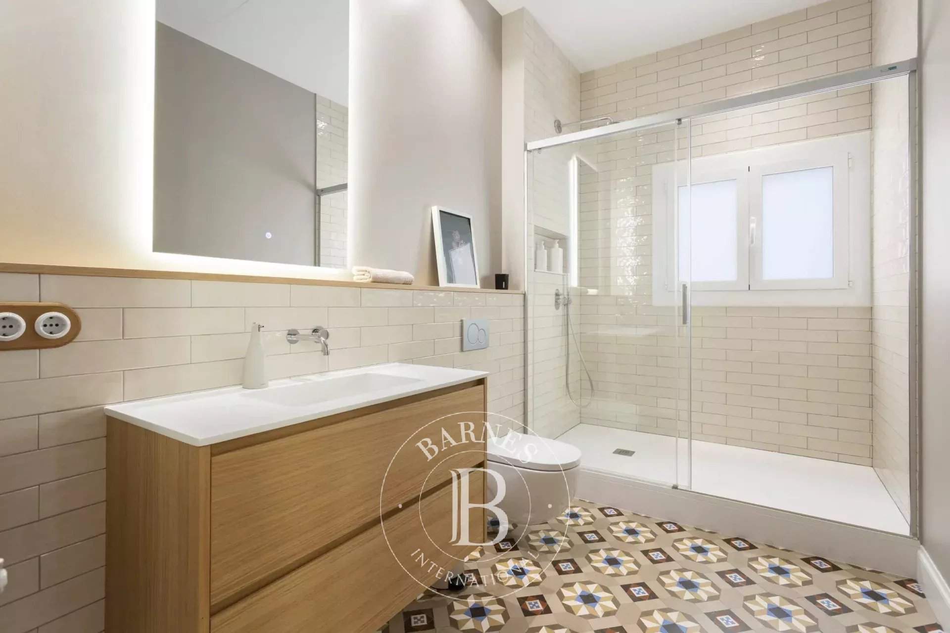 Barcelona  - Apartment 3 Bedrooms - picture 4