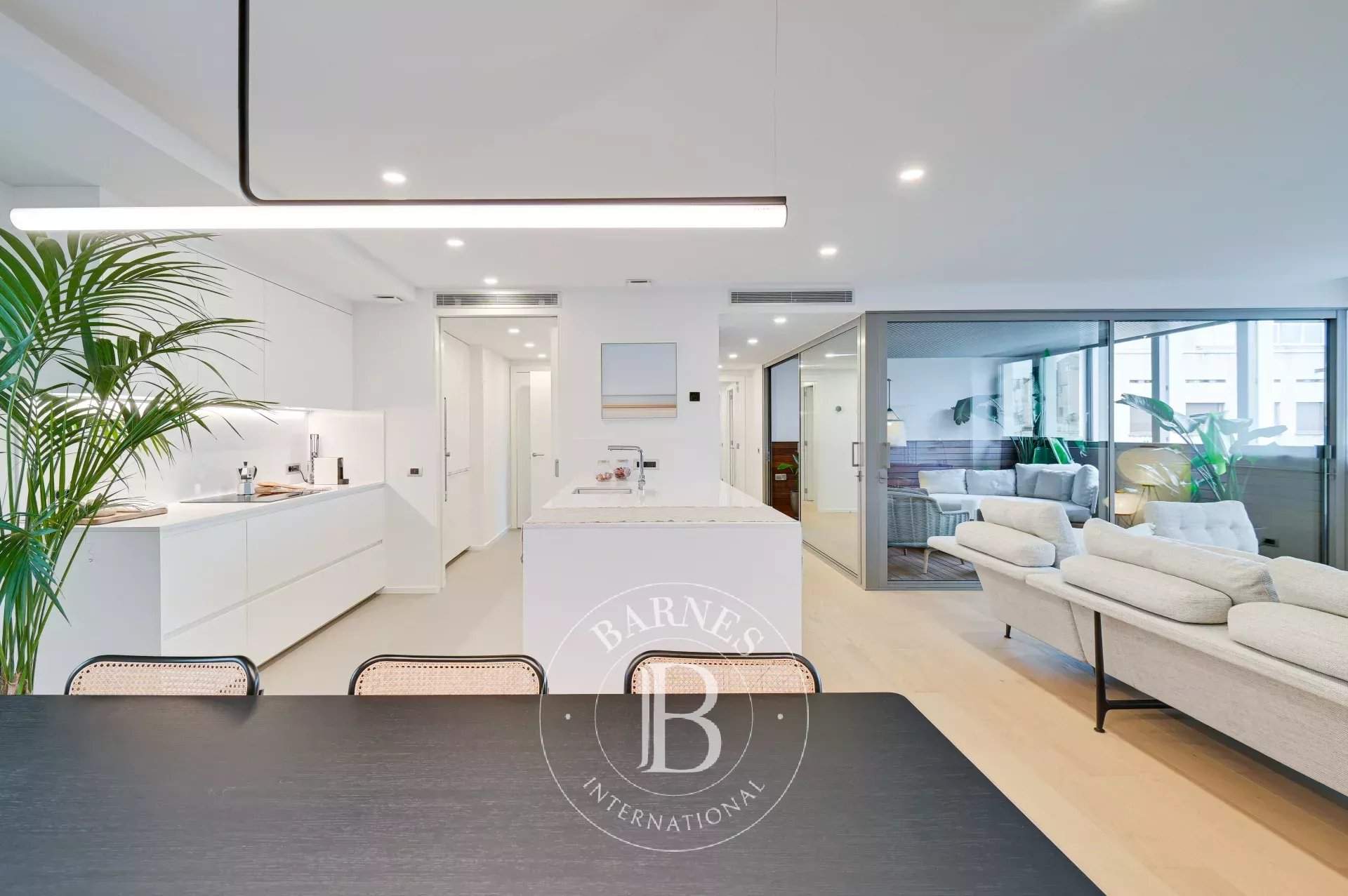 Barcelona  - Piso  - picture 8