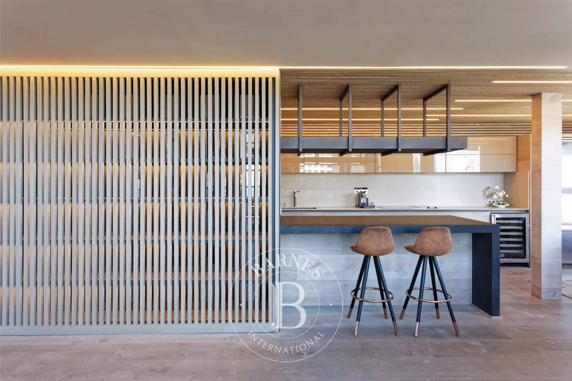 Barcelona  - Penthouse 3 Bedrooms - picture 12