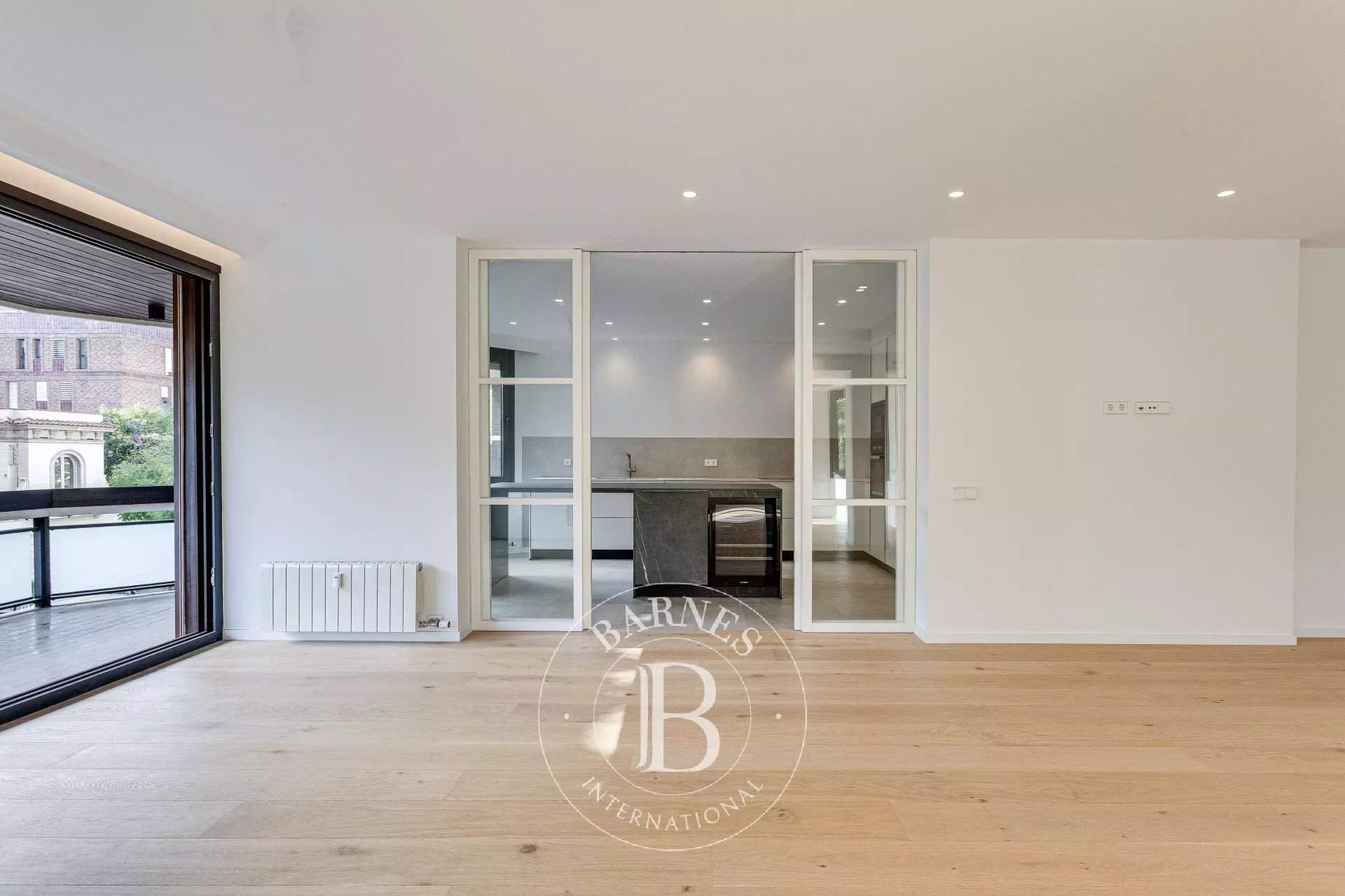 Barcelona  - Apartment 4 Bedrooms - picture 14