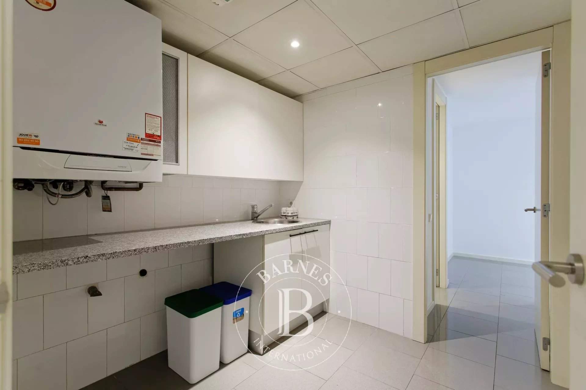 Barcelona  - Apartment 6 Bedrooms - picture 18