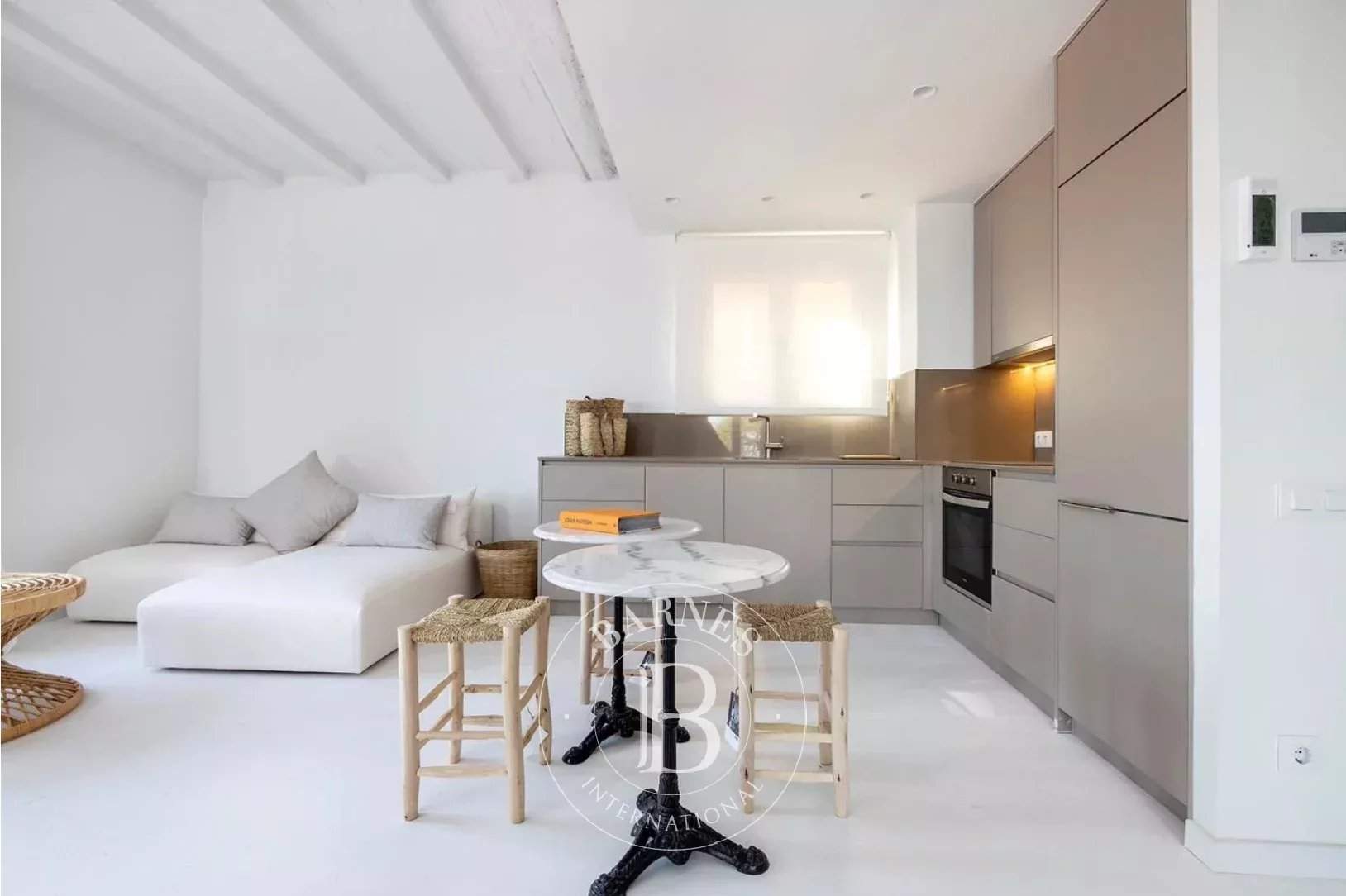 Barcelona  - Piso  - picture 9