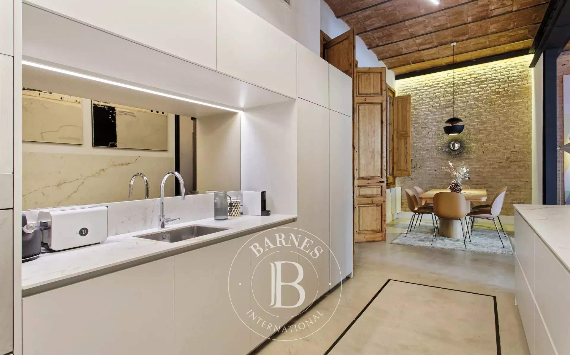 Barcelona  - Apartment 4 Bedrooms - picture 12