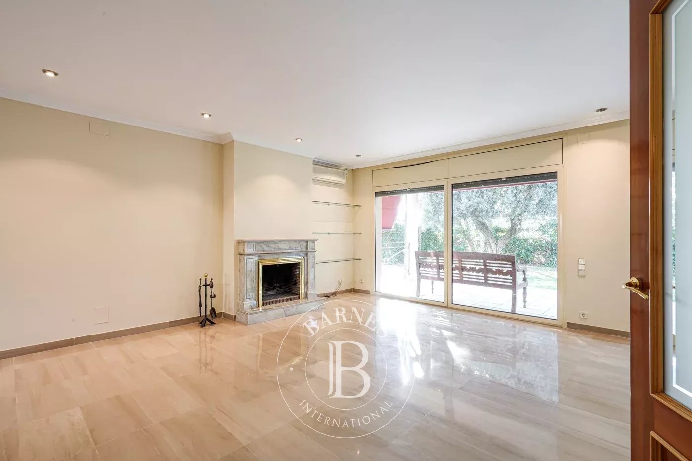 Esplugues de Llobregat  - Chalet 4 Bedrooms - picture 6