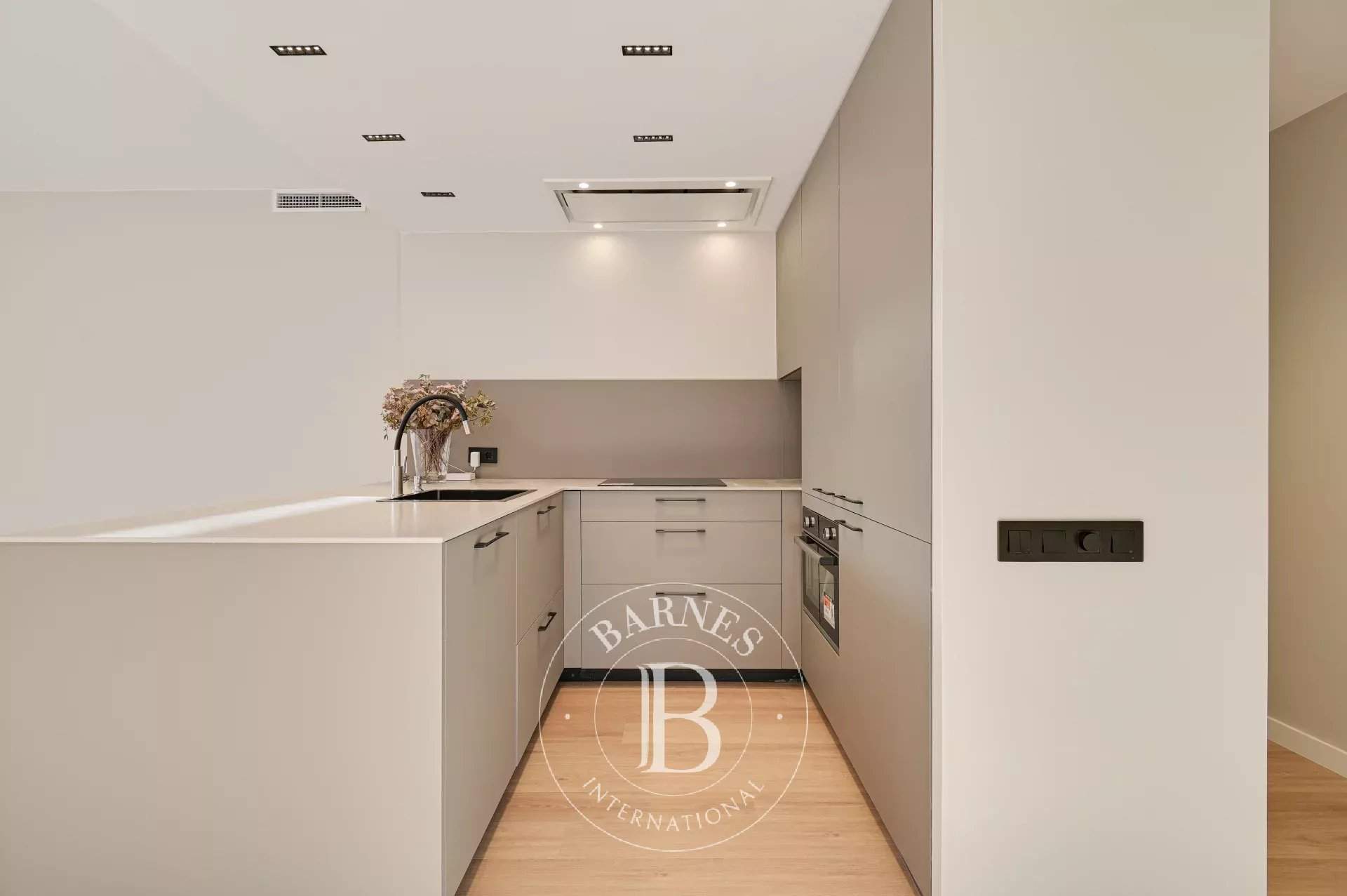 Barcelona  - Apartment 3 Bedrooms - picture 6