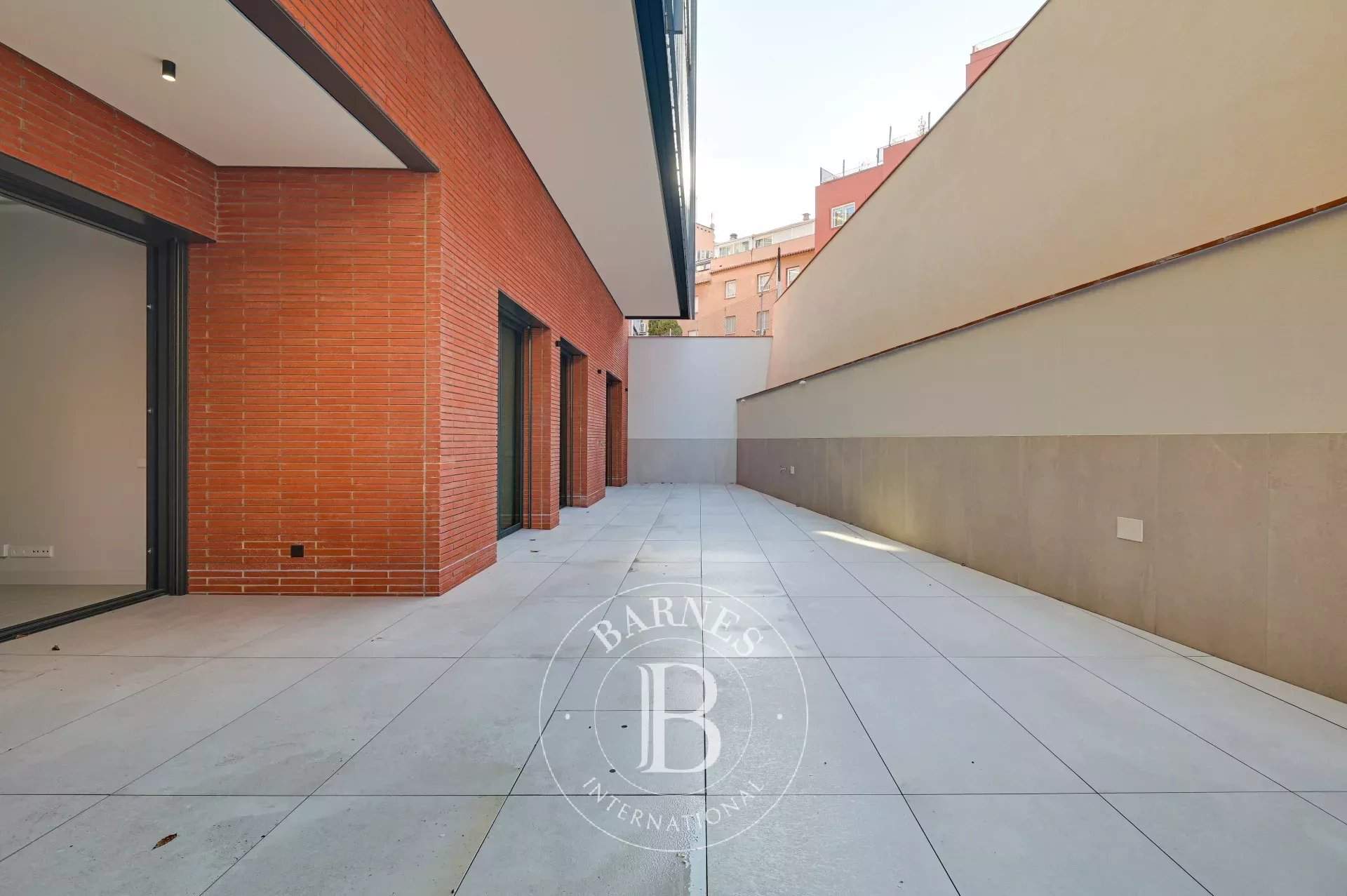 Barcelona  - Piso  - picture 8