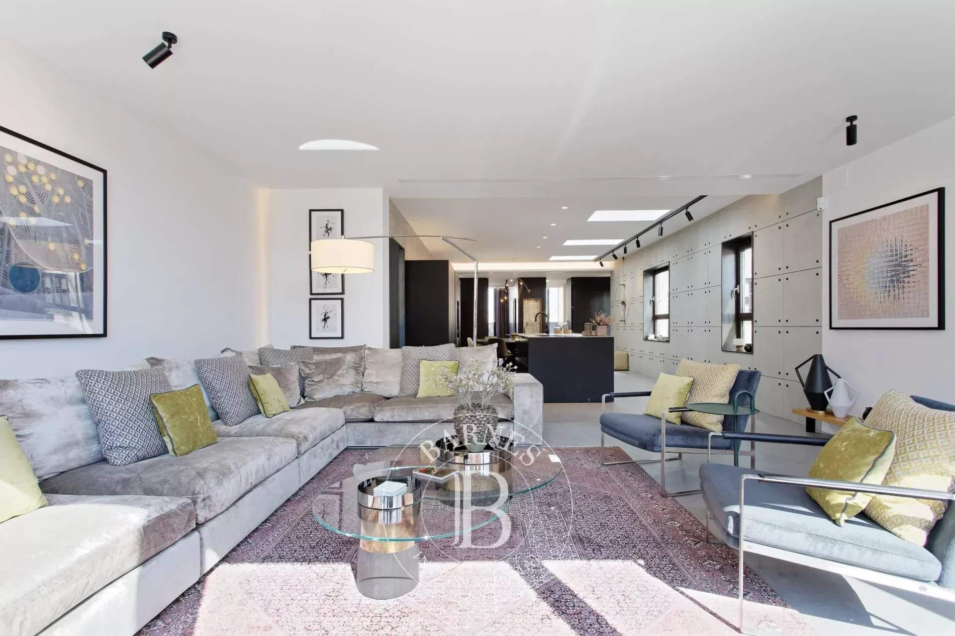 Barcelona  - Piso  - picture 17