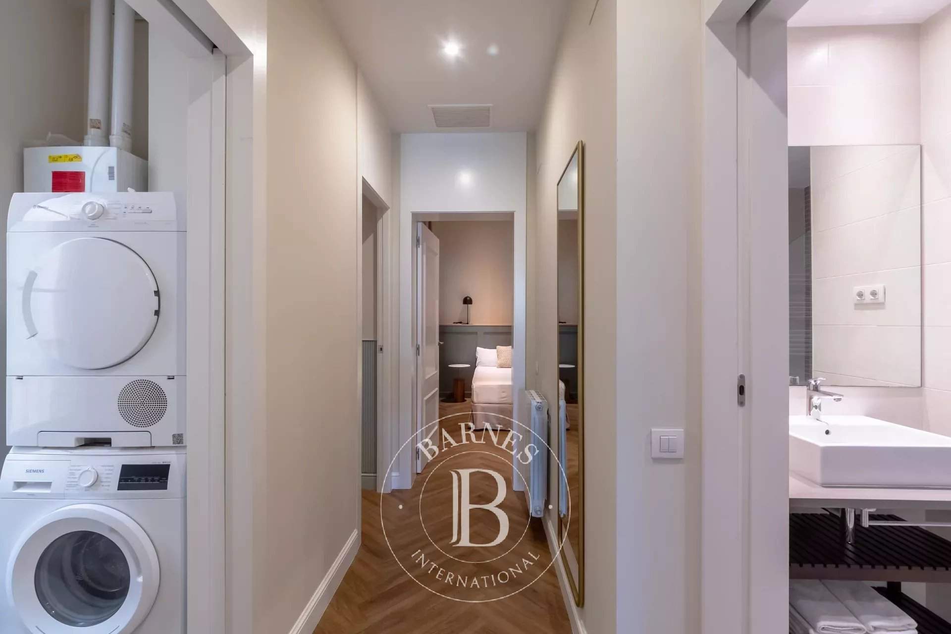 Barcelona  - Piso  - picture 10