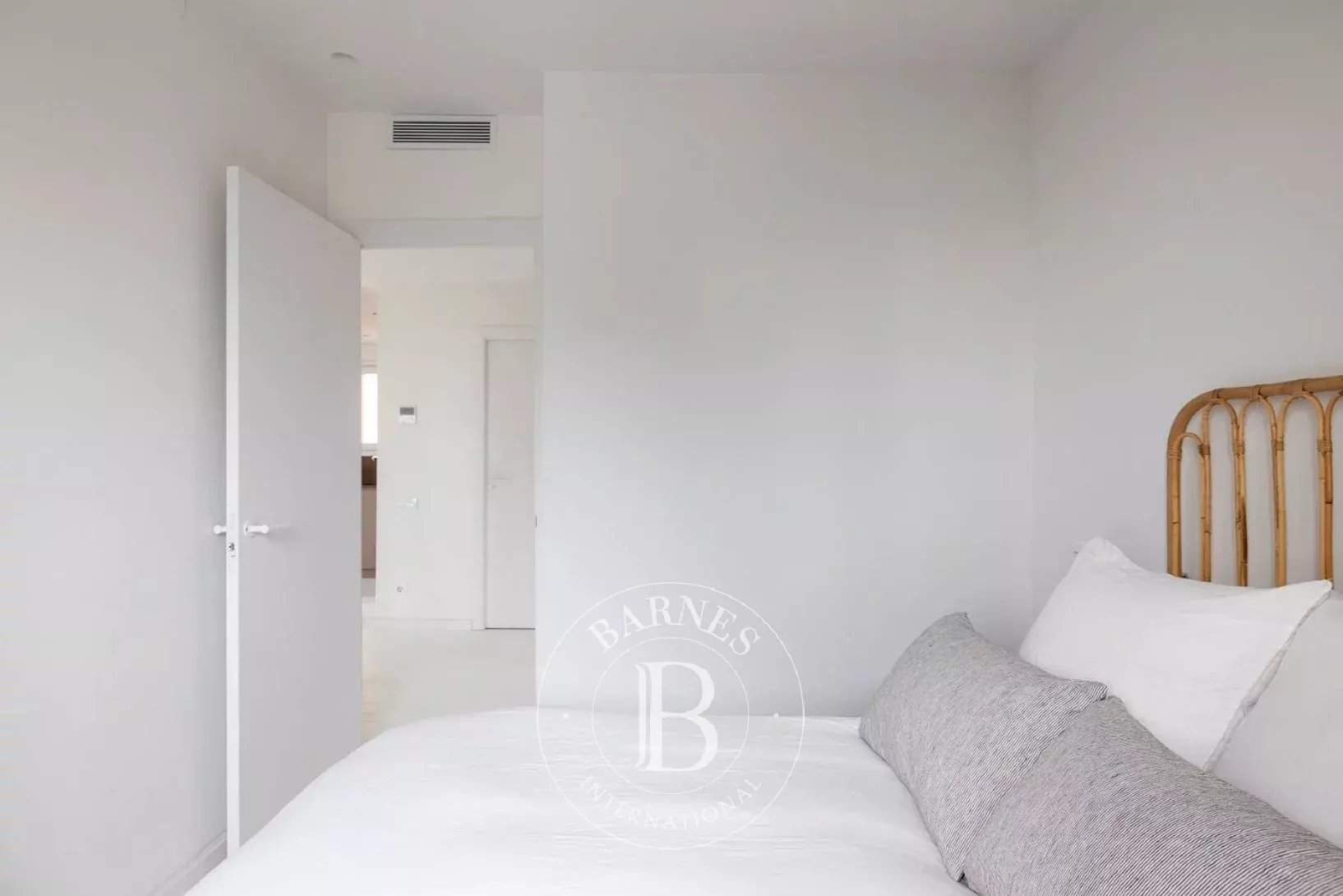 Barcelona  - Piso  - picture 16