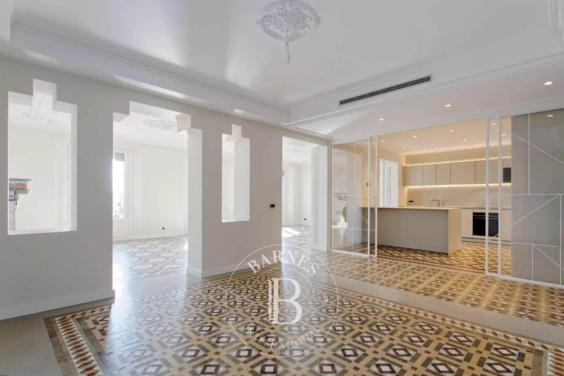 Barcelona  - Apartment 3 Bedrooms - picture 11