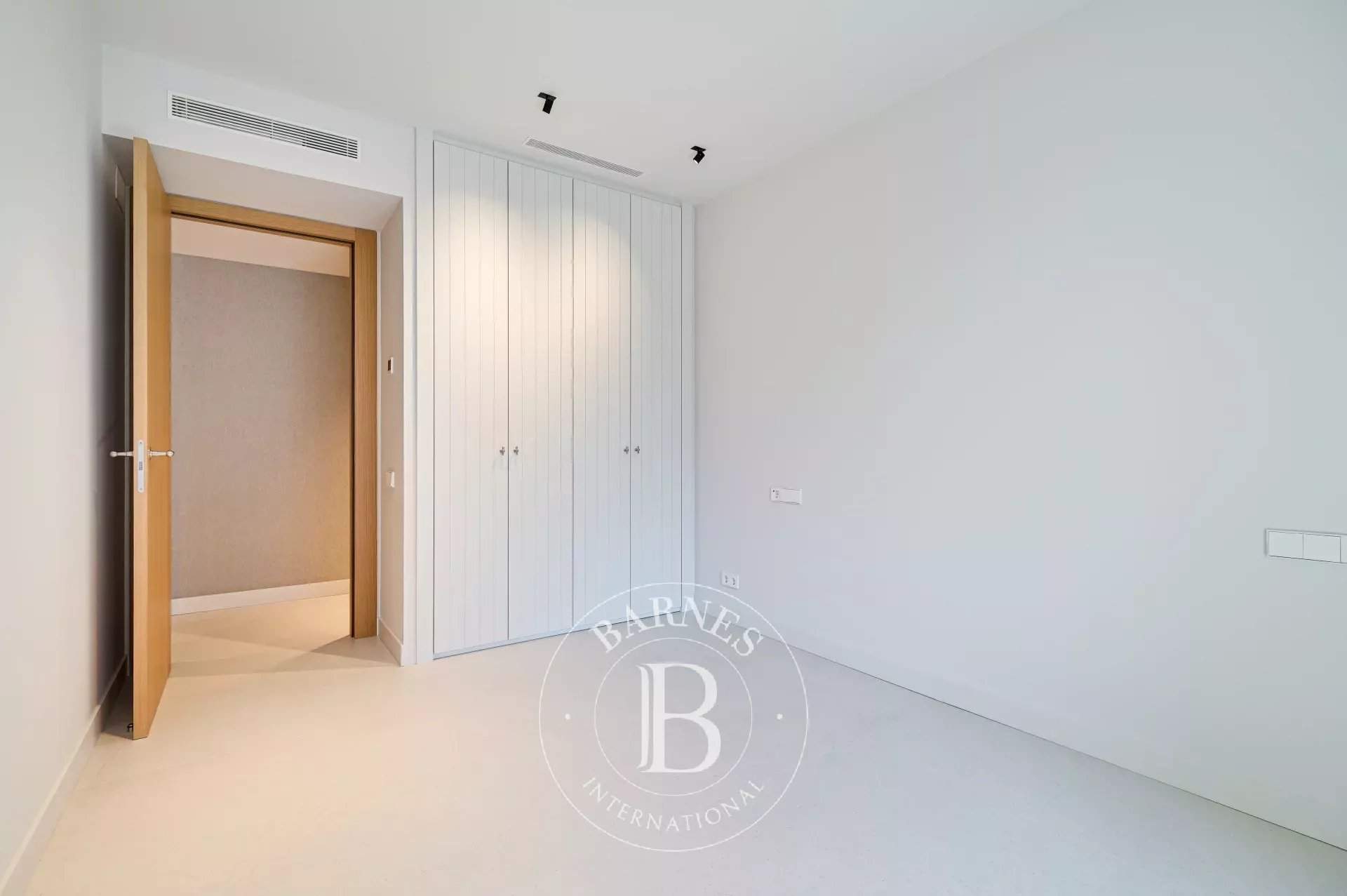 Barcelona  - Piso  - picture 20