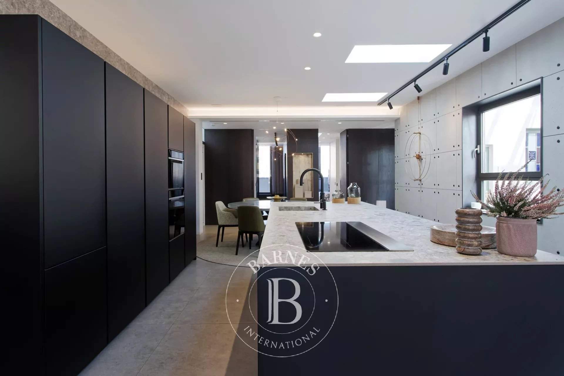 Barcelona  - Piso  - picture 8