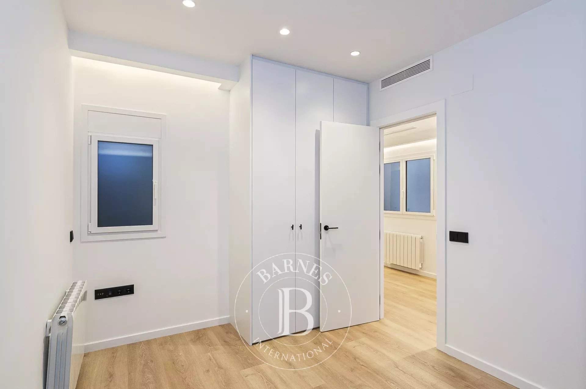Barcelona  - Apartment 3 Bedrooms - picture 13