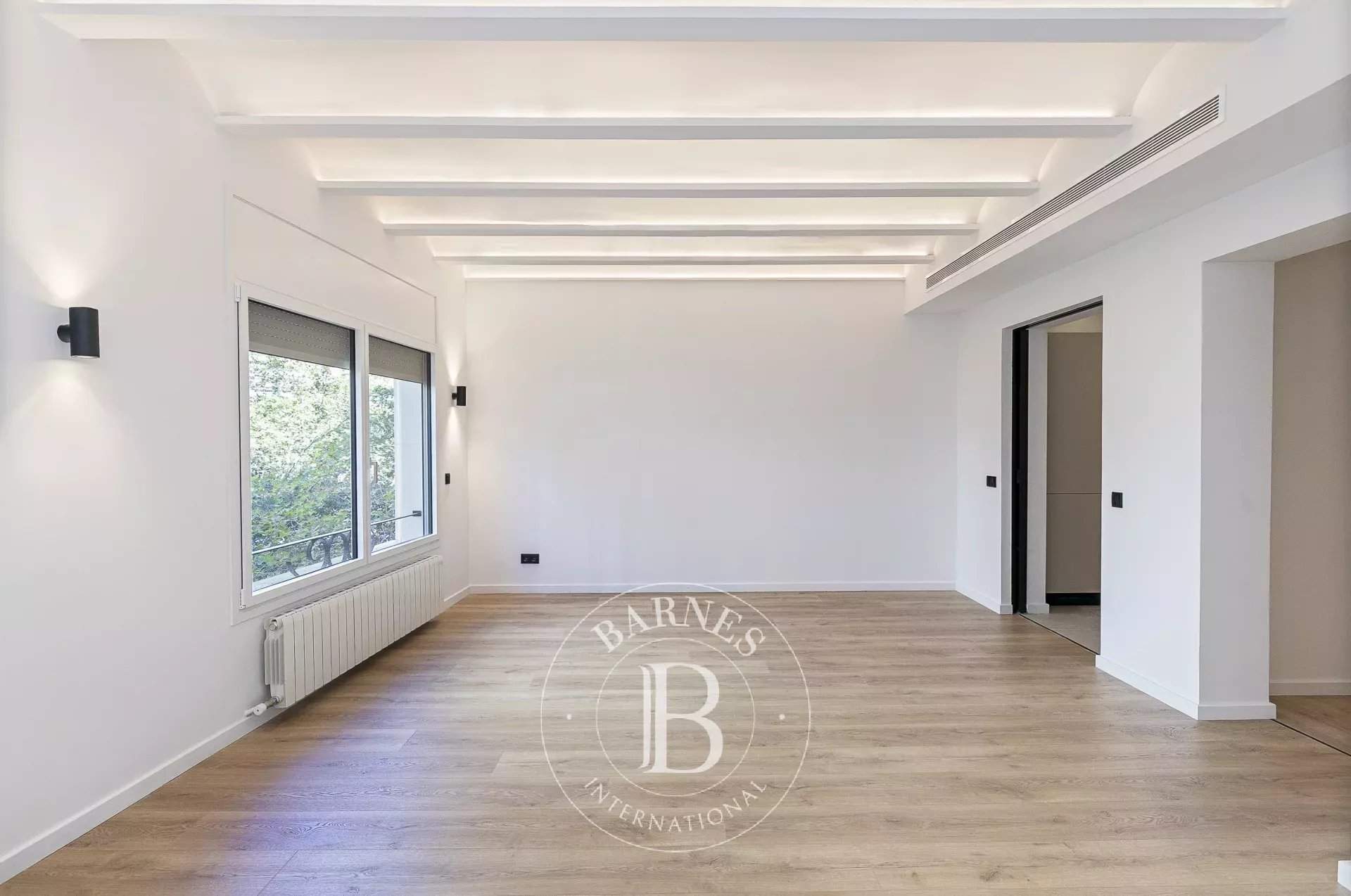 Barcelona  - Apartment 3 Bedrooms - picture 4