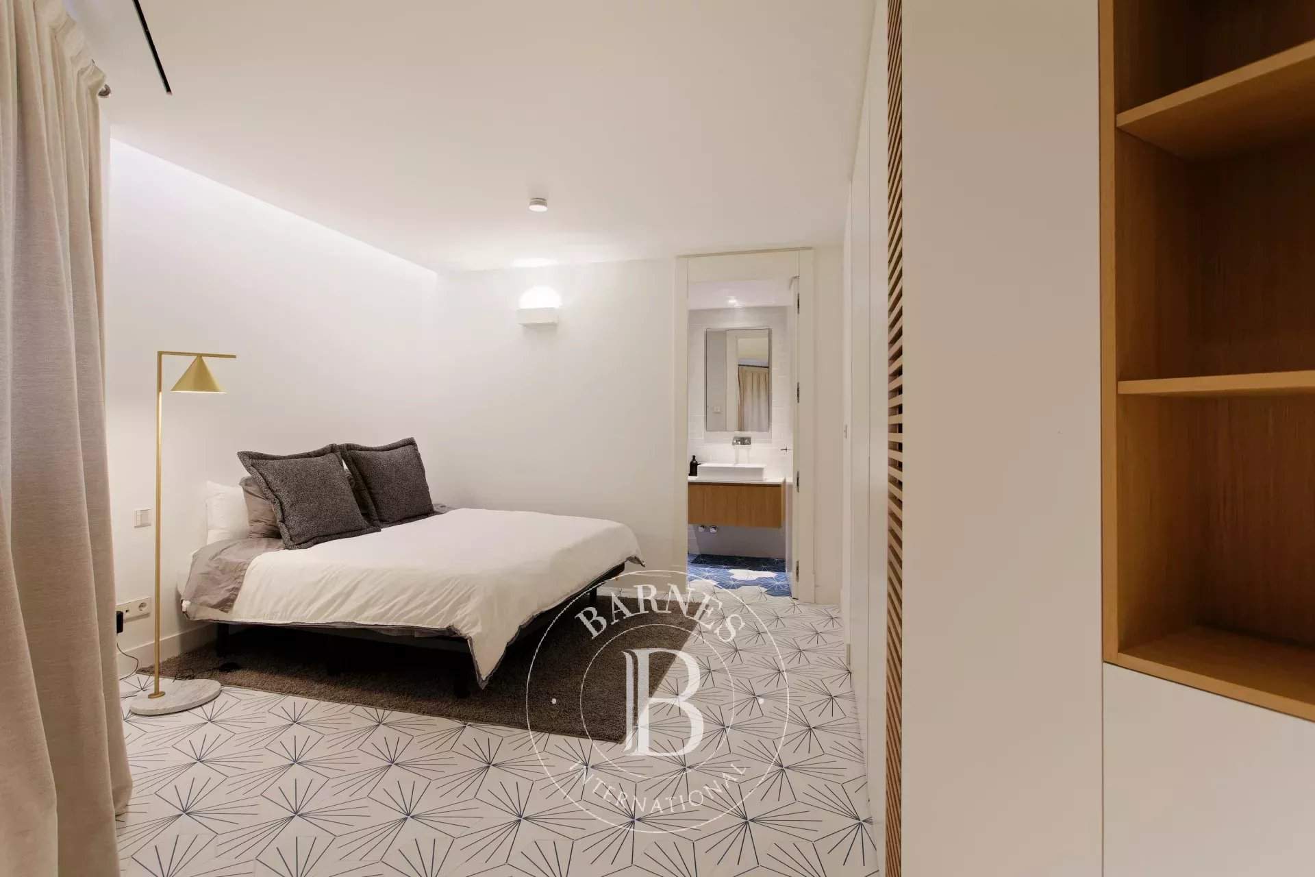 Barcelona  - Piso  - picture 15