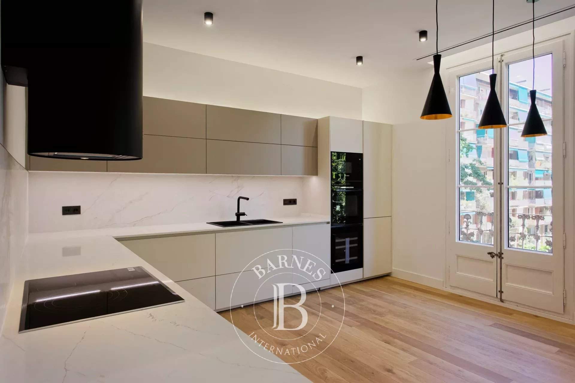 Barcelona  - Apartment 3 Bedrooms - picture 12