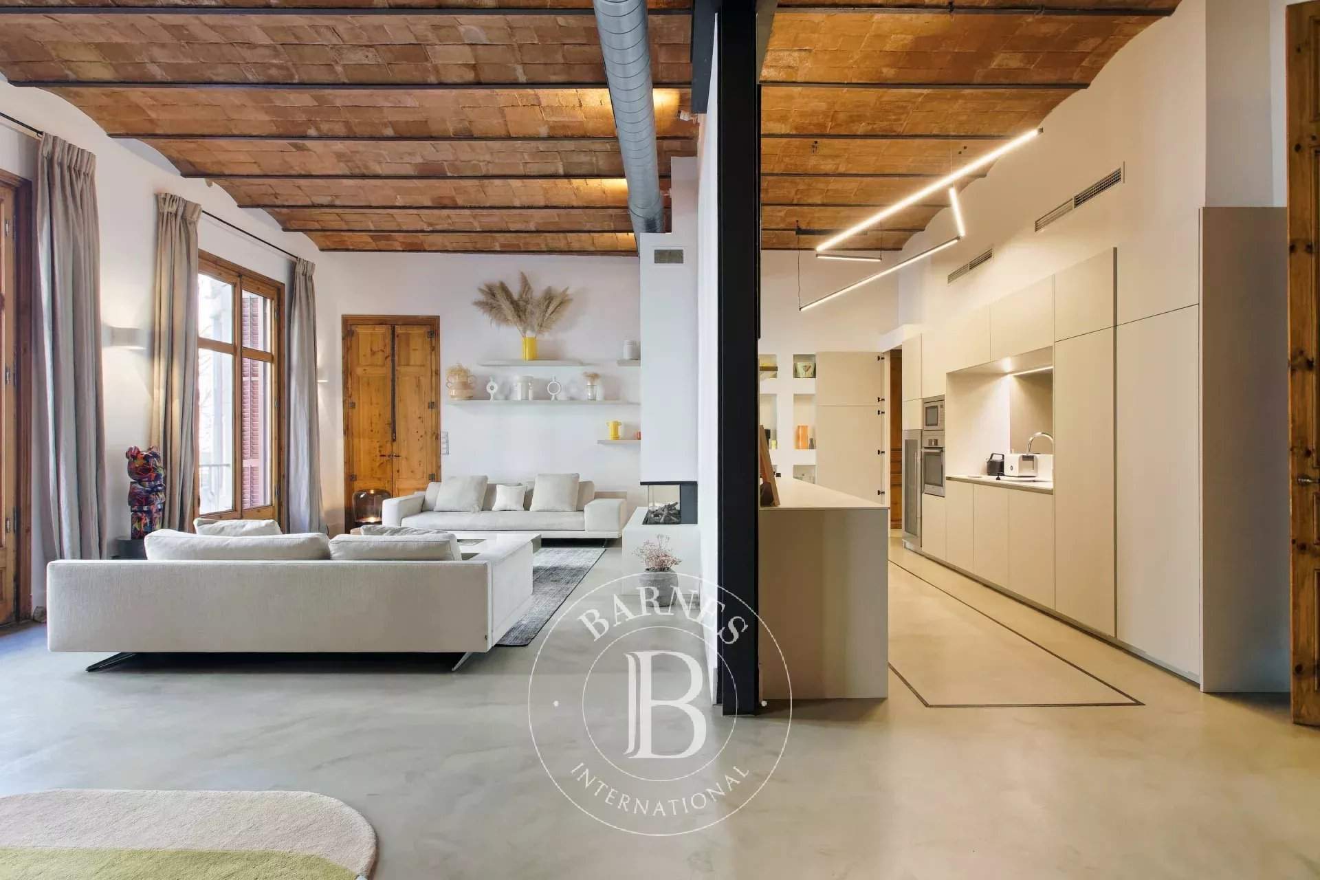 Barcelona  - Apartment 4 Bedrooms - picture 14