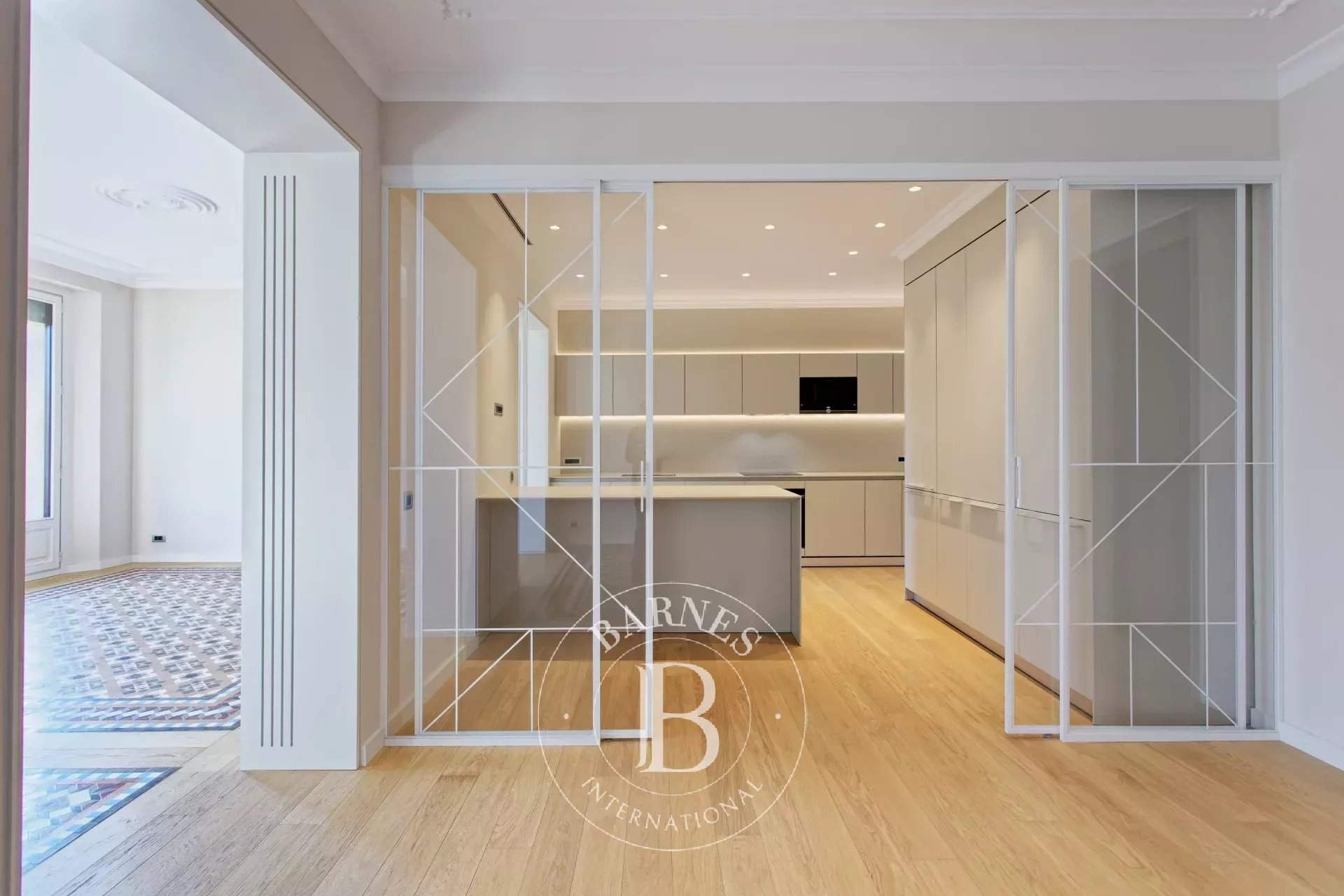 Barcelona  - Piso  - picture 15