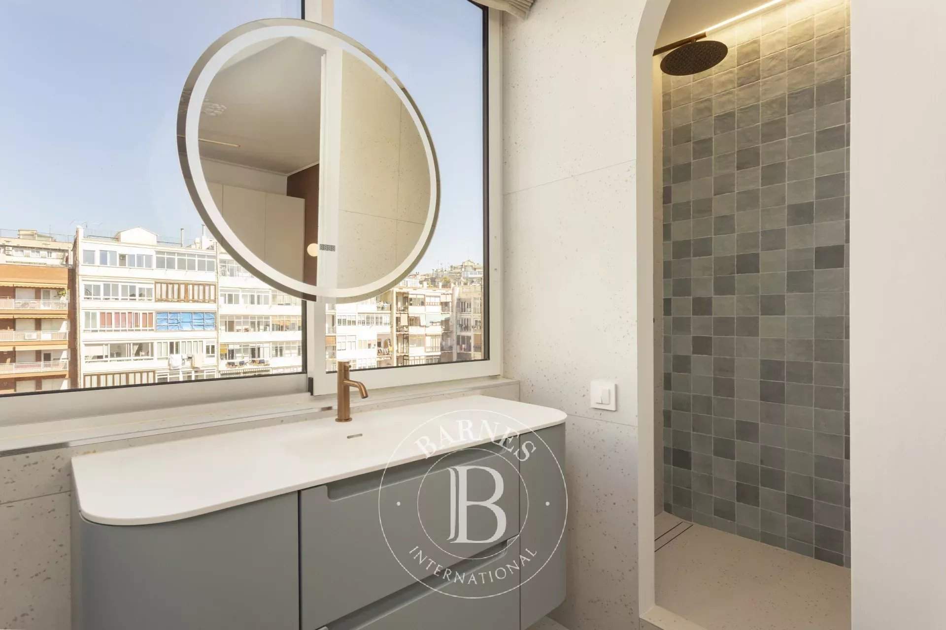 Barcelona  - Apartment 3 Bedrooms - picture 17