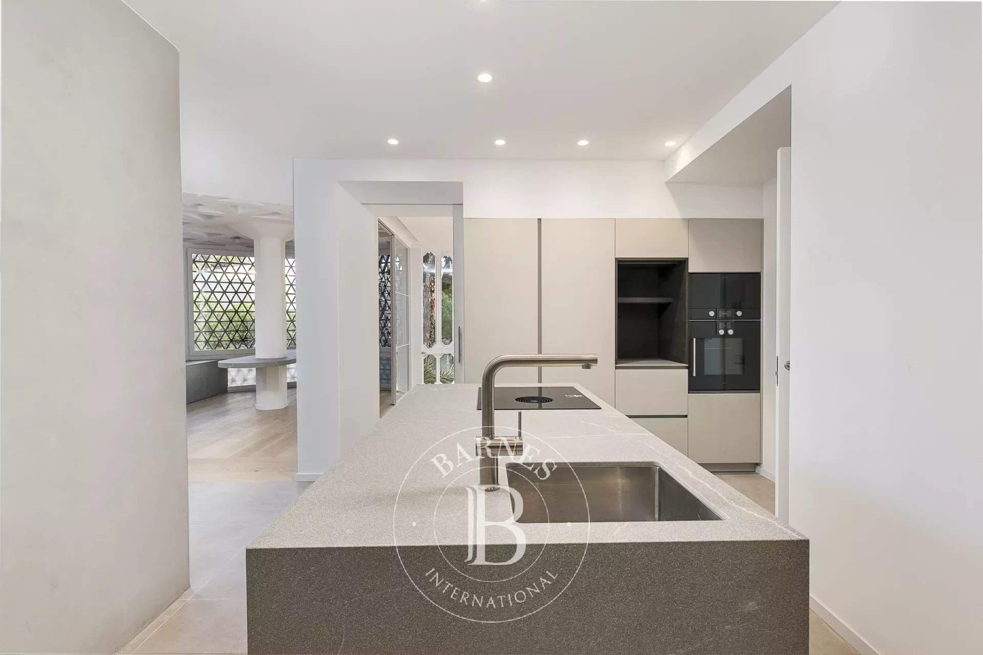 Barcelona  - Apartment 4 Bedrooms - picture 14