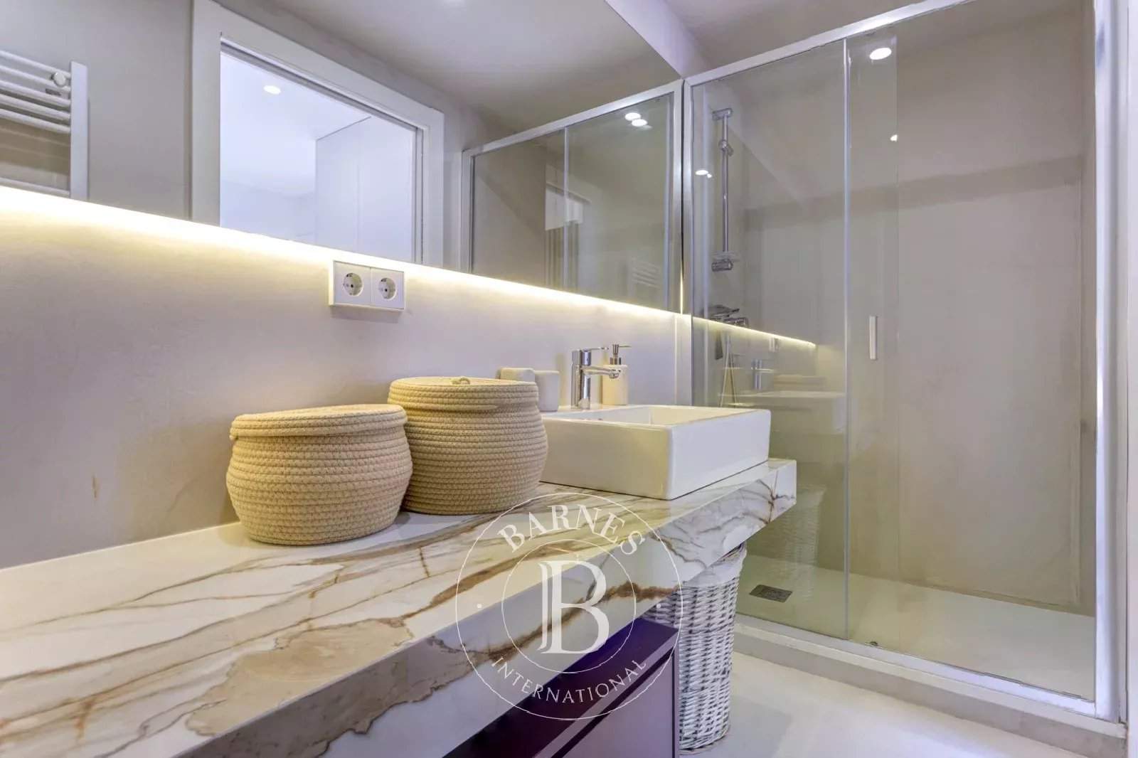 Barcelona  - Apartment 2 Bedrooms - picture 8