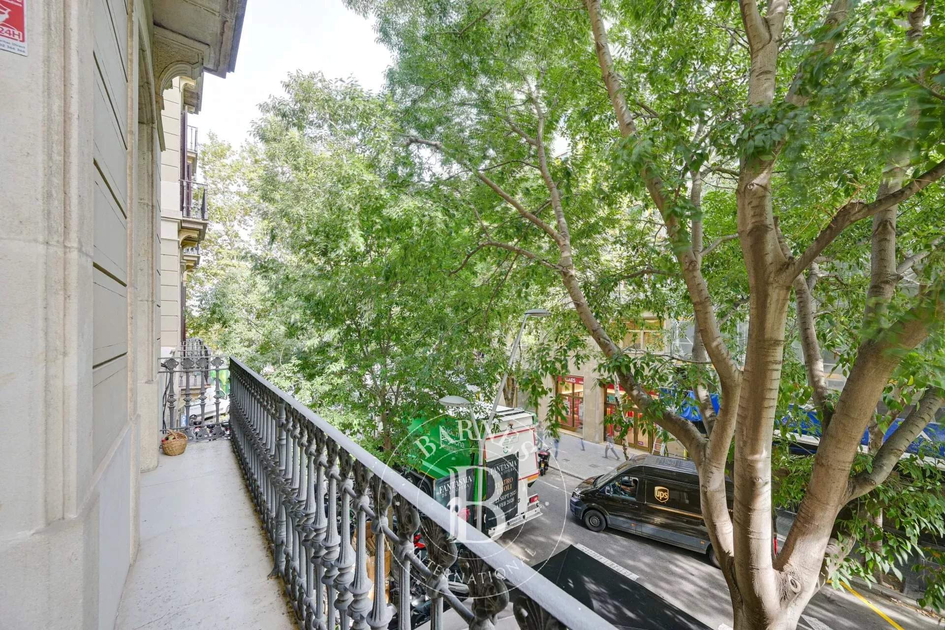 Barcelona  - Piso  - picture 3