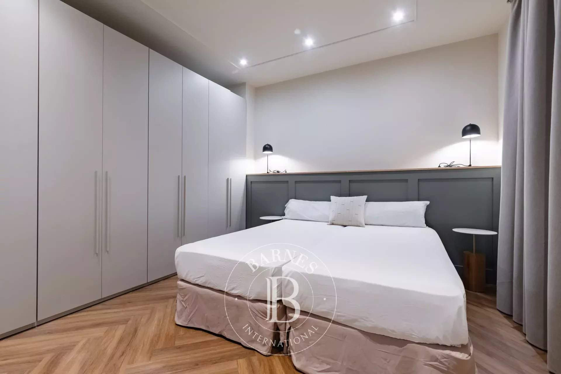 Barcelona  - Apartment 3 Bedrooms - picture 13