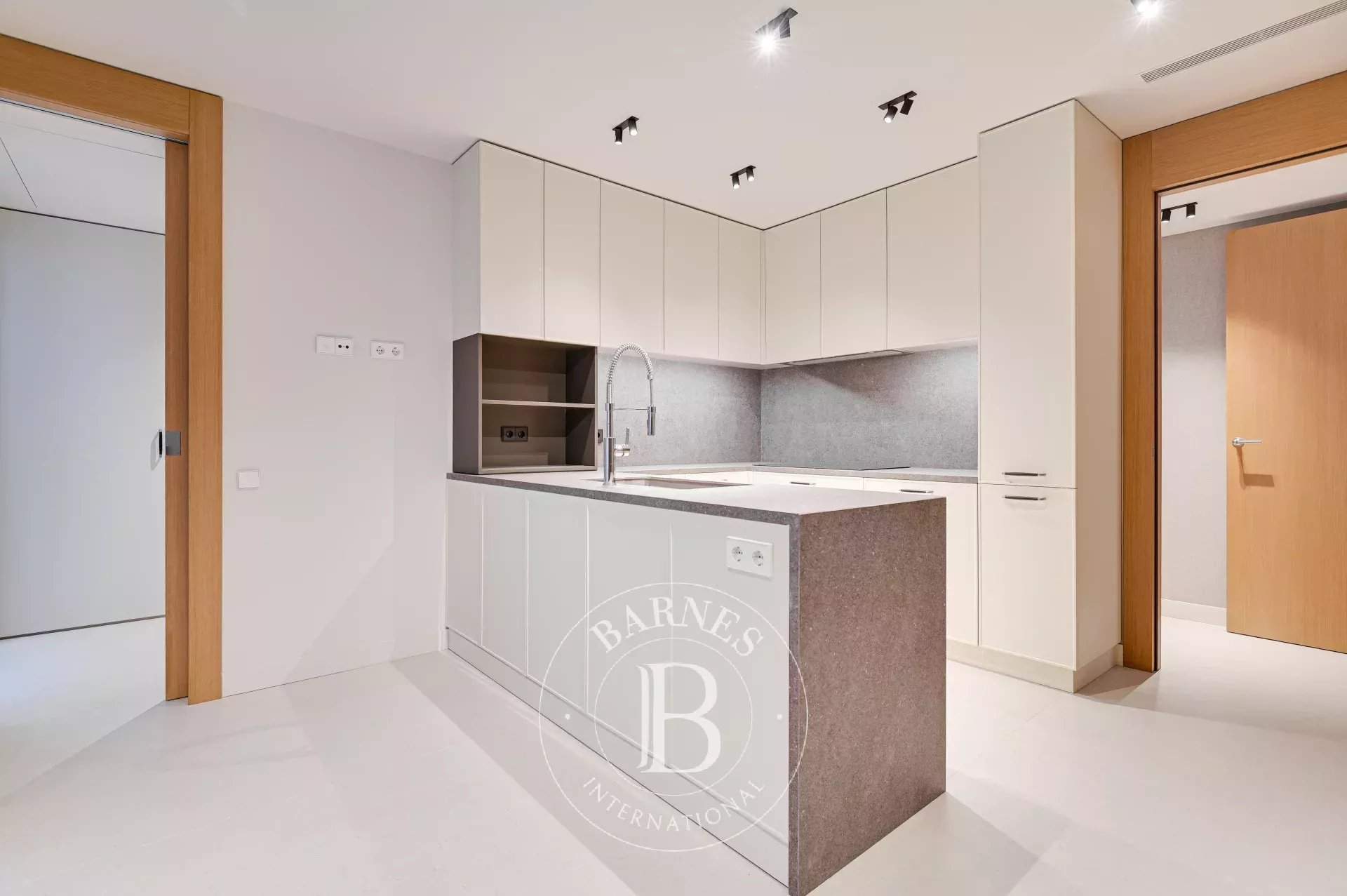 Barcelona  - Appartement  - picture 13