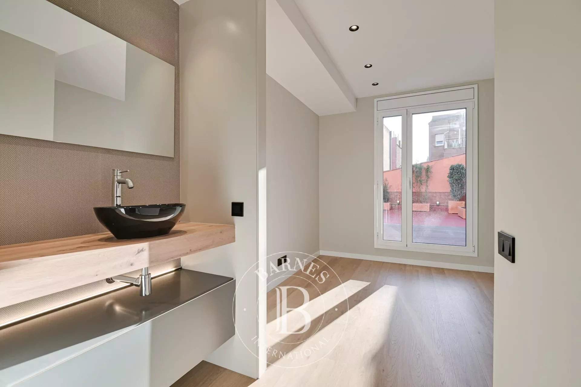 Barcelona  - Apartment 3 Bedrooms - picture 13