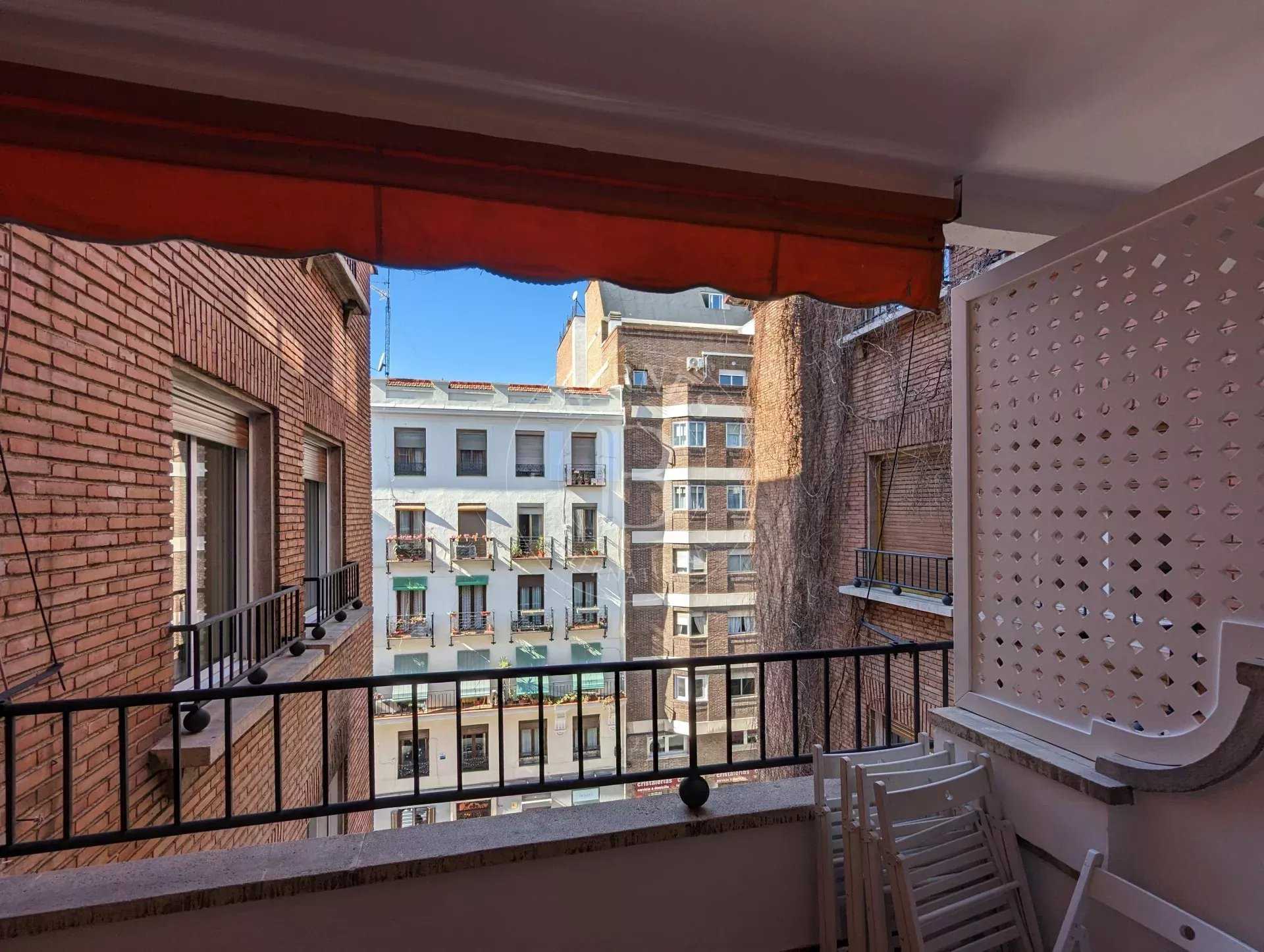 Madrid  - Apartment 4 Bedrooms