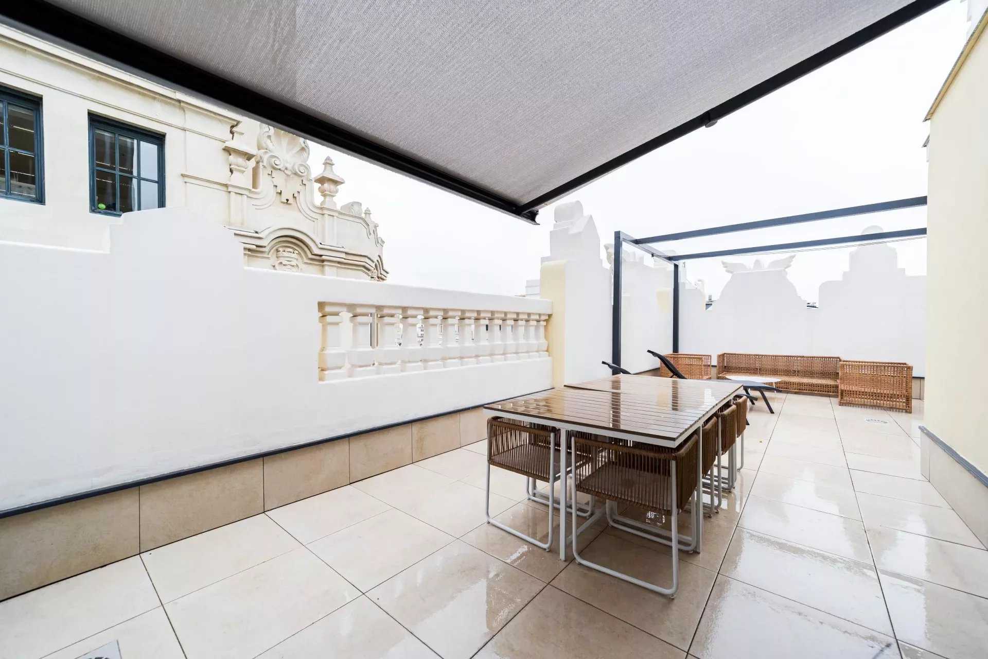 Madrid  - Penthouse 2 Pièces 2 Chambres