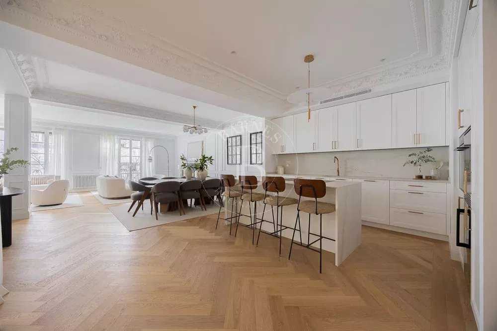 Madrid  - Apartment 4 Bedrooms