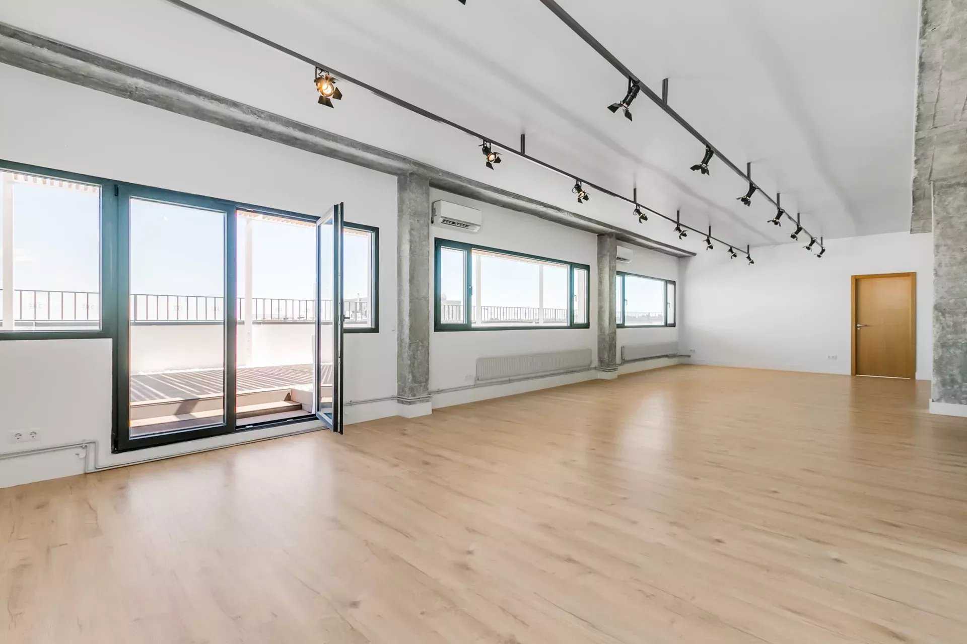 Madrid  - Ático 3 Cuartos 3 Habitaciones