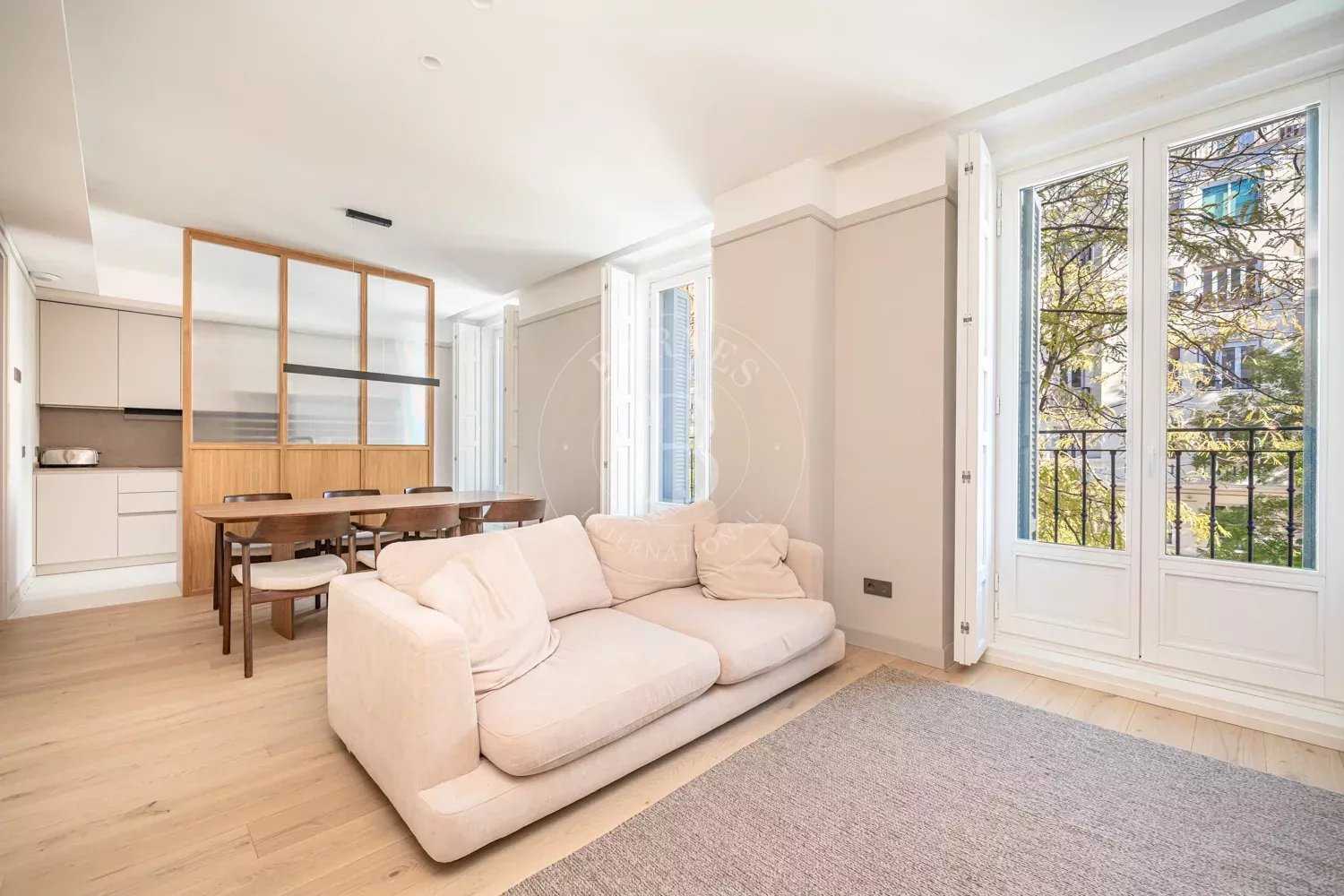 Madrid  - Apartment 3 Bedrooms