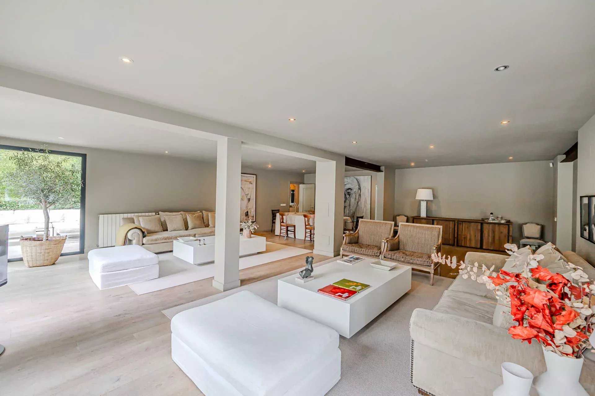 Madrid  - Chalet 6 Bedrooms