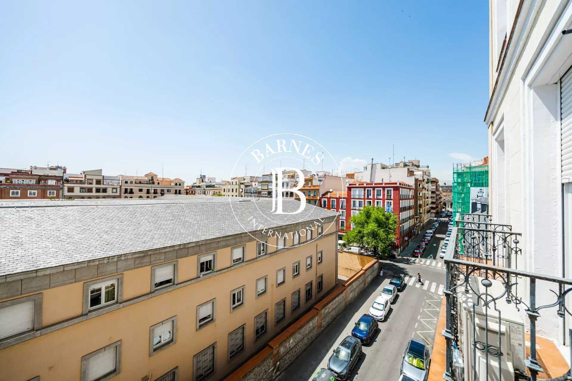 Madrid  - Appartement 5 Pi&egrave;ces 3 Chambres