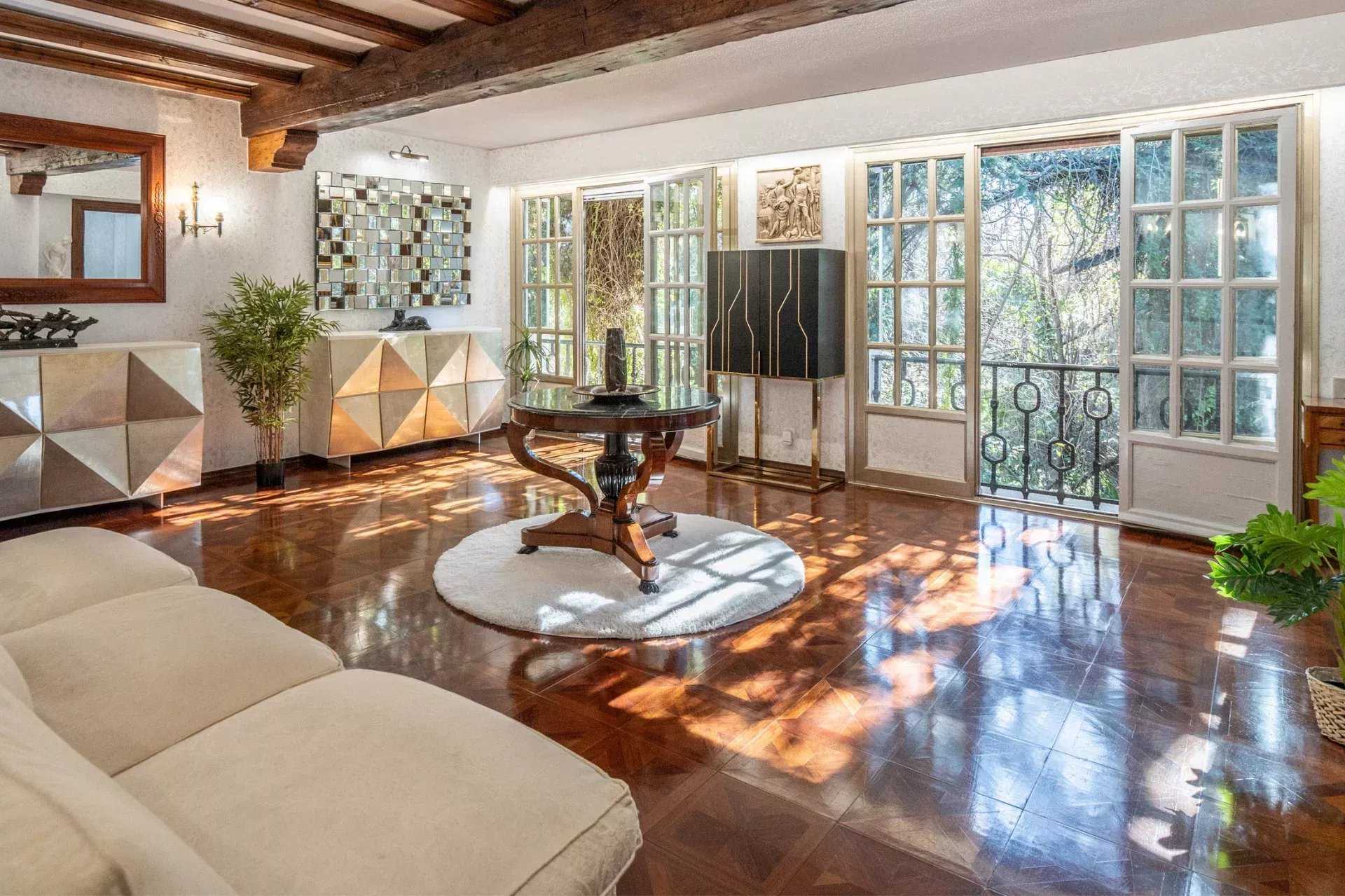 Madrid  - Chalet 8 Pièces 8 Chambres