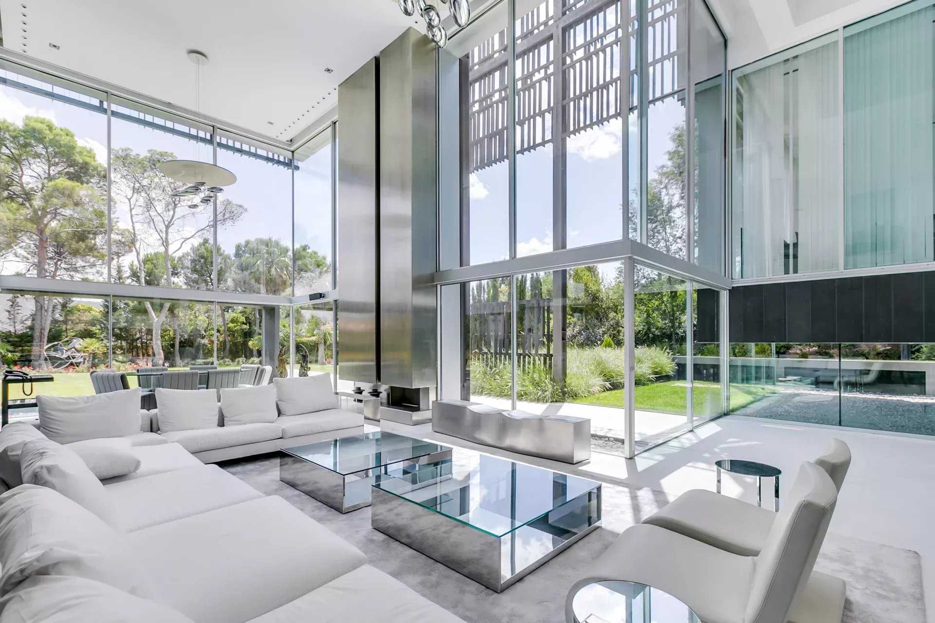 Madrid  - Villa 8 Bedrooms