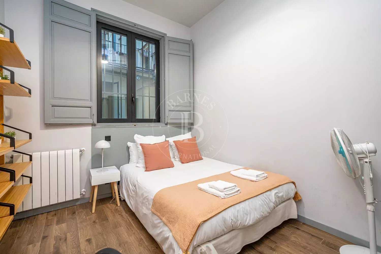 Madrid  - Apartment 5 Bedrooms