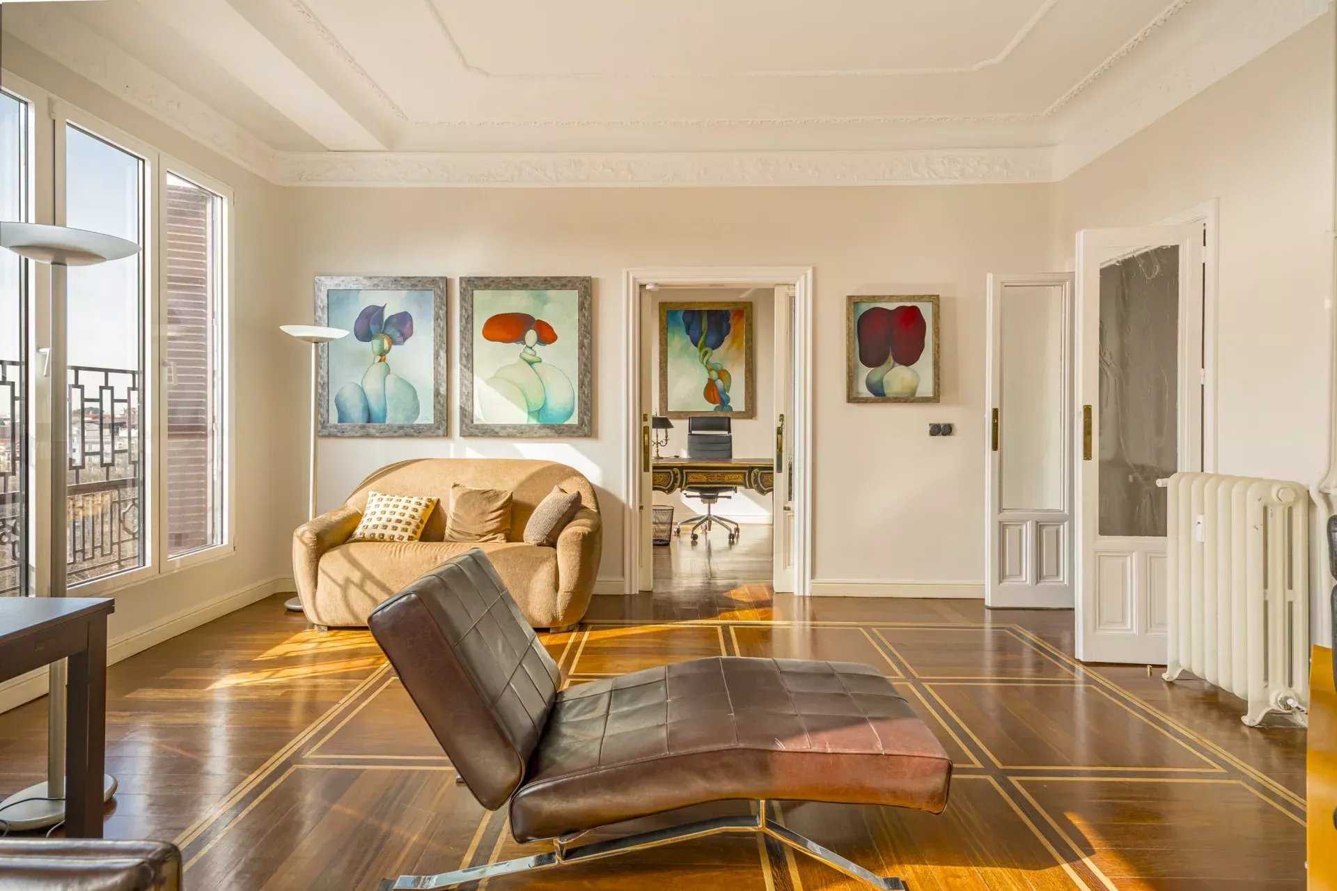 Madrid  - Apartment 4 Bedrooms