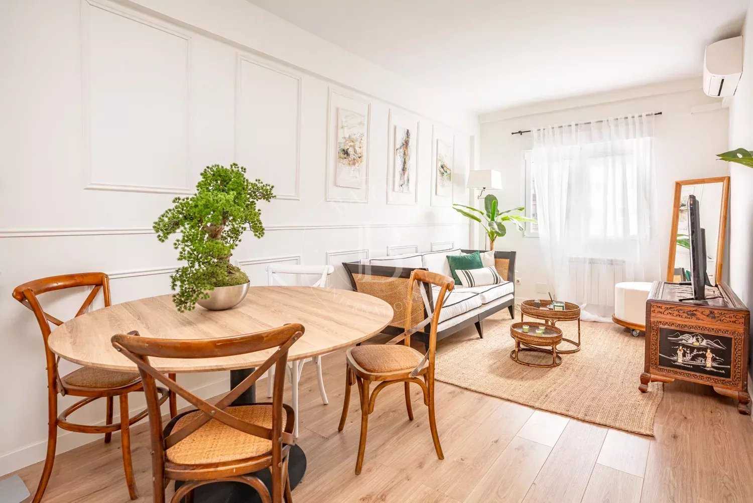 Madrid  - Apartment 3 Bedrooms