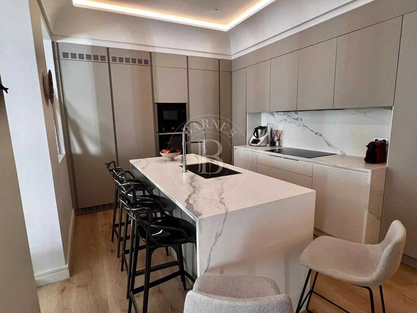 Madrid  - Piso 3 Cuartos 2 Habitaciones