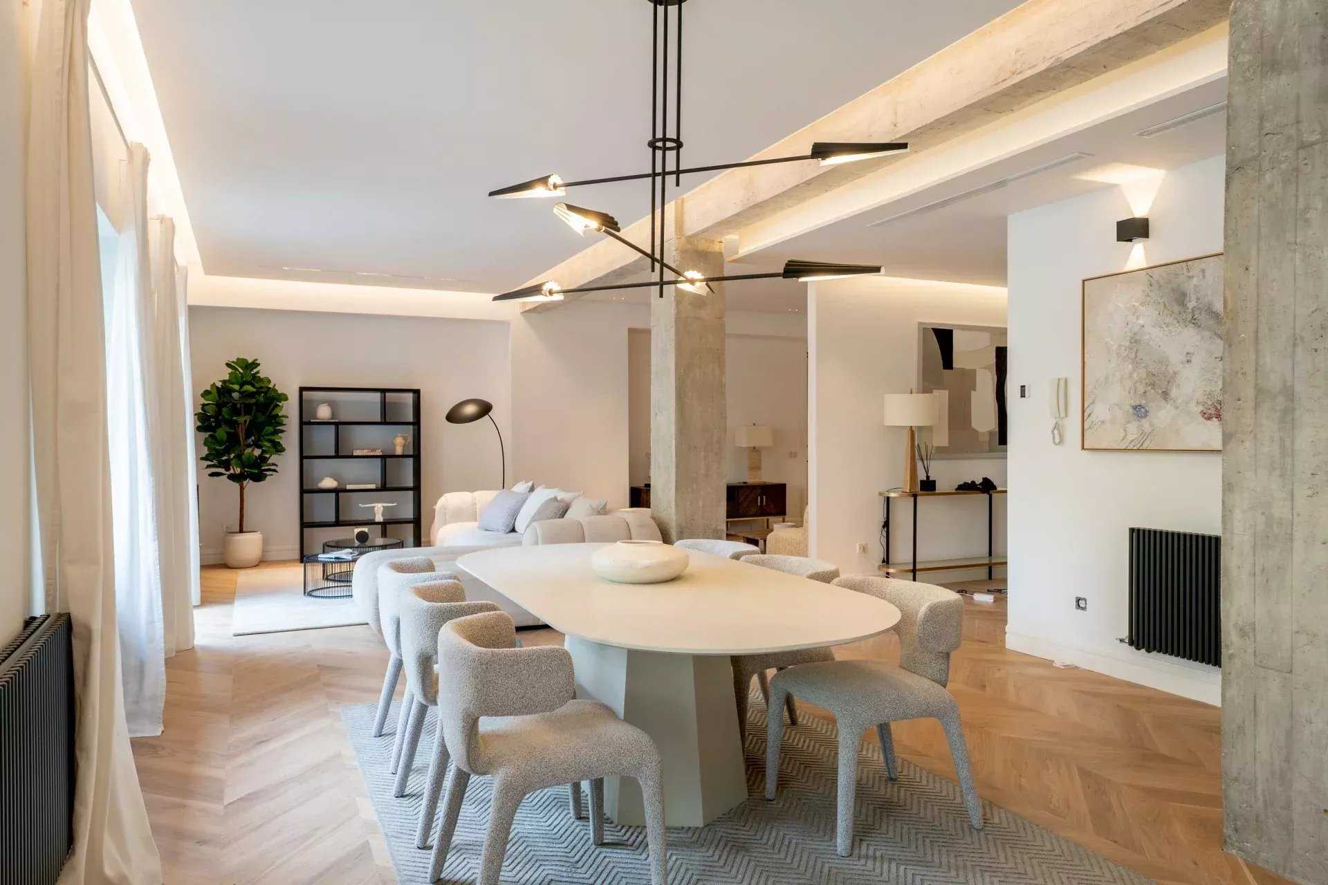Madrid  - Apartment 4 Bedrooms
