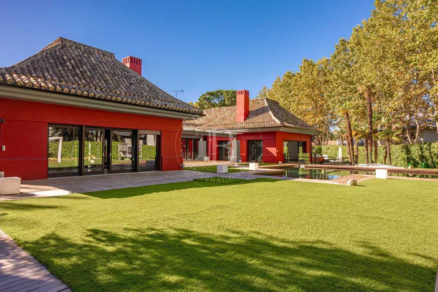 Alcobendas  - House 6 Bedrooms