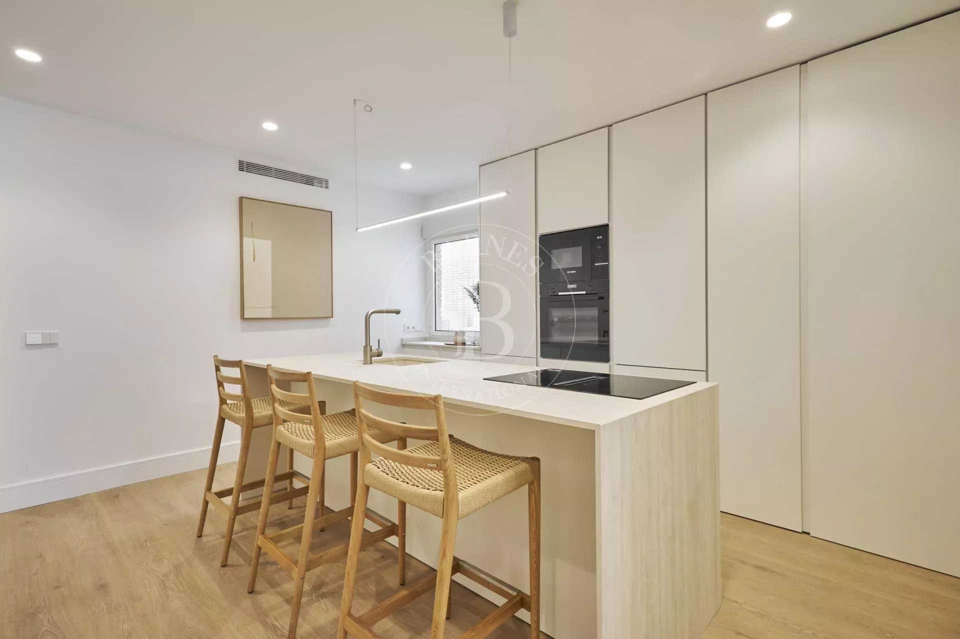 Madrid  - Apartment 4 Bedrooms