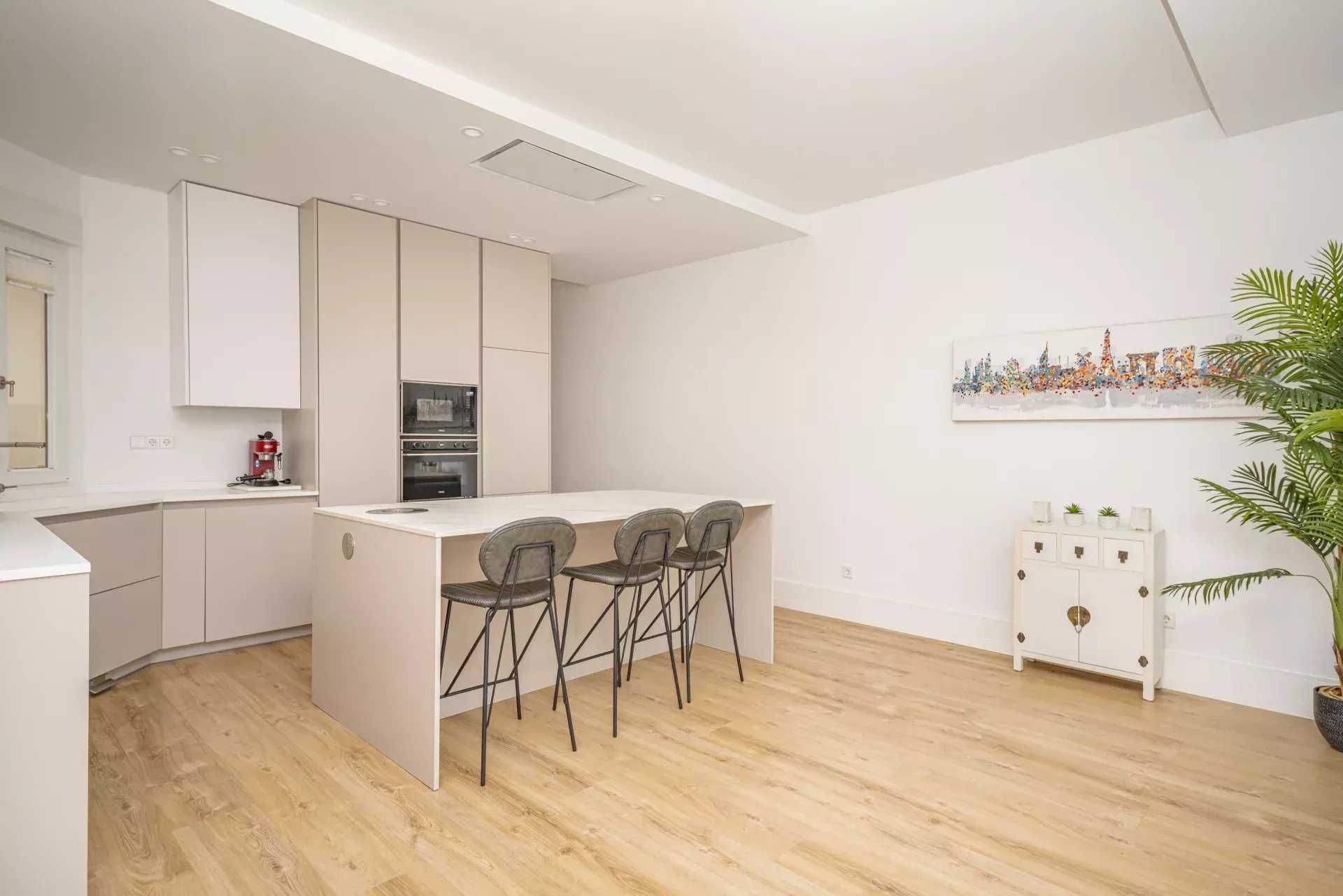 Madrid  - Apartment 3 Bedrooms