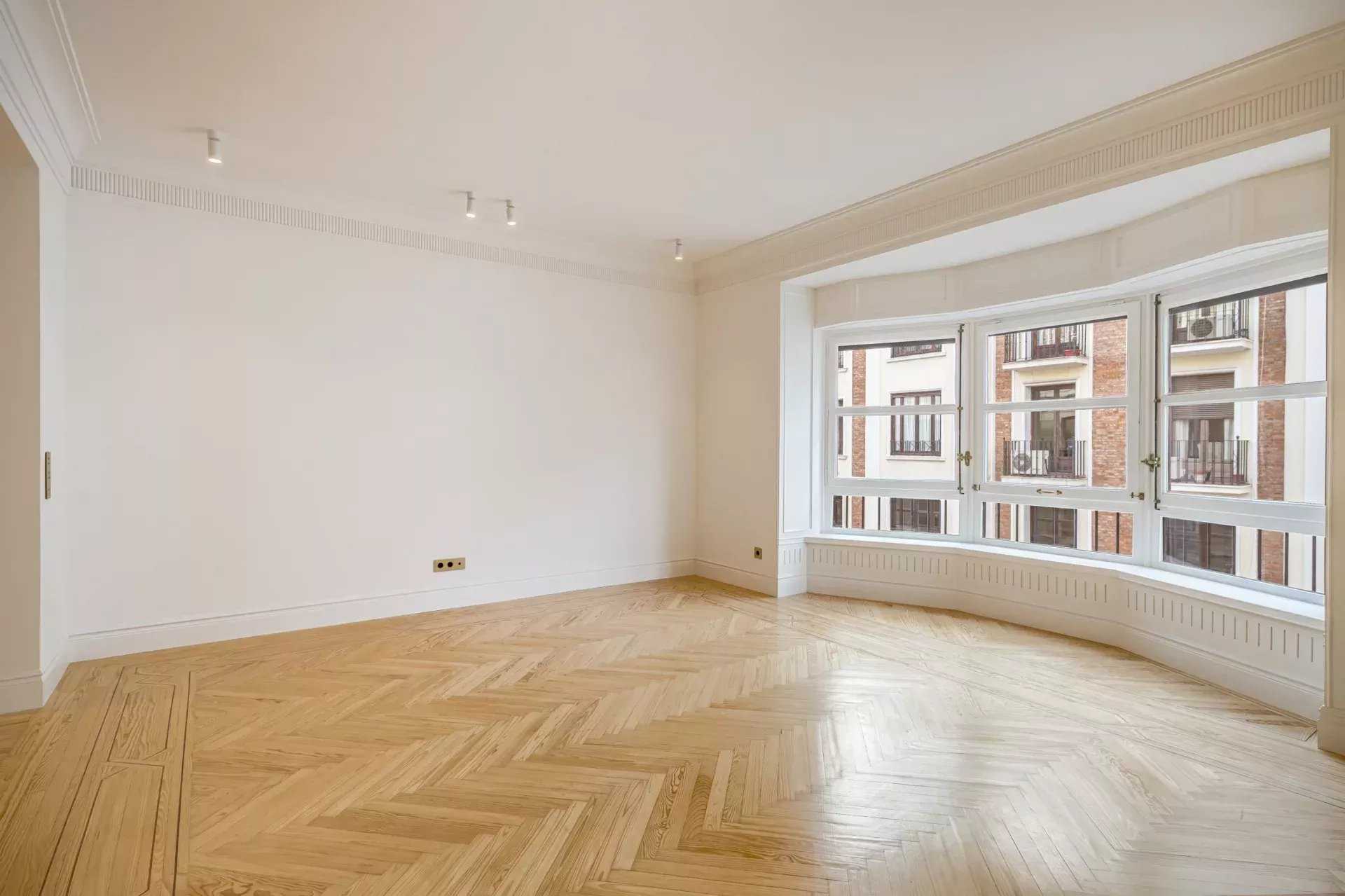 Madrid  - Apartment 4 Bedrooms